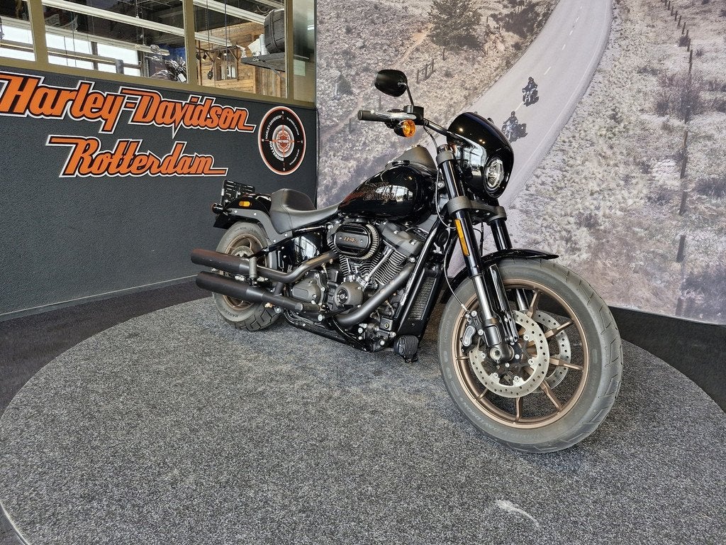 Harley-Davidson SOFTAIL FXLRS LOW RIDER S (bj 2021), Motoren, Motoren | Harley-Davidson, Laan van Vredenoord 33
2289 DA  RIJSWIJK, NL