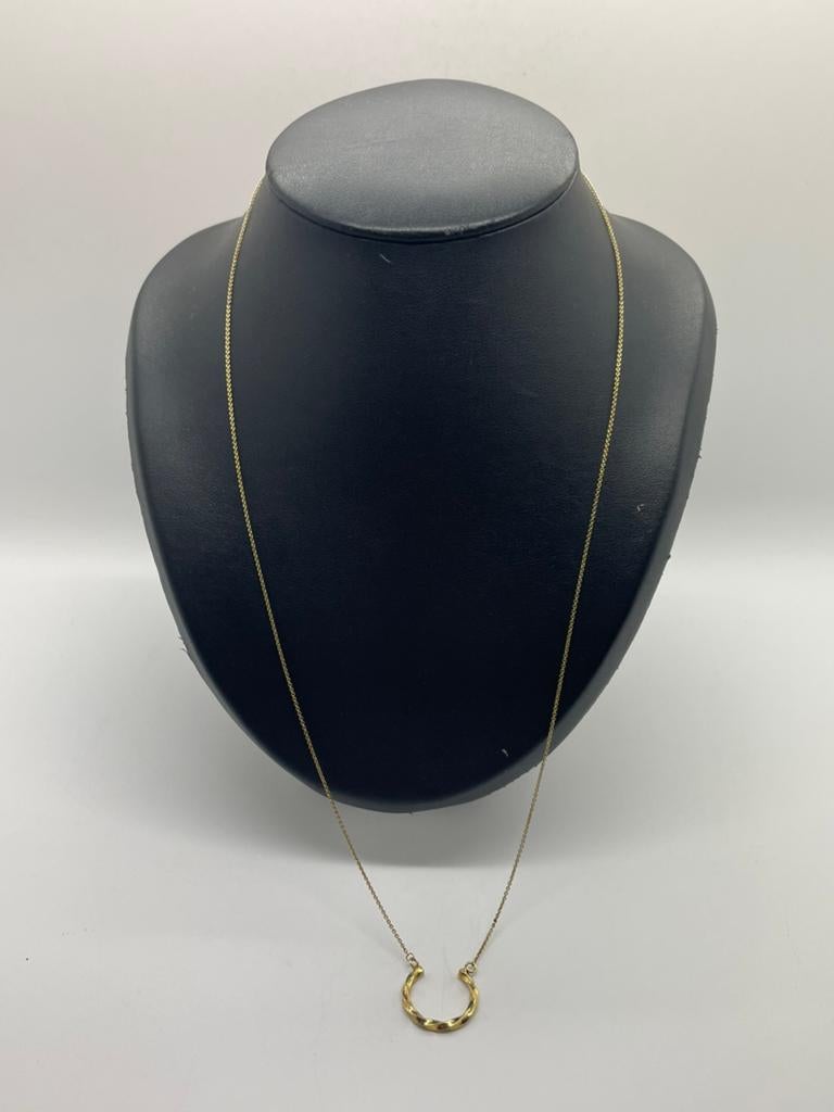 E70 Prachtige zilveren ketting goudkleurig, Met hanger, Ophalen of Verzenden, X, Goud