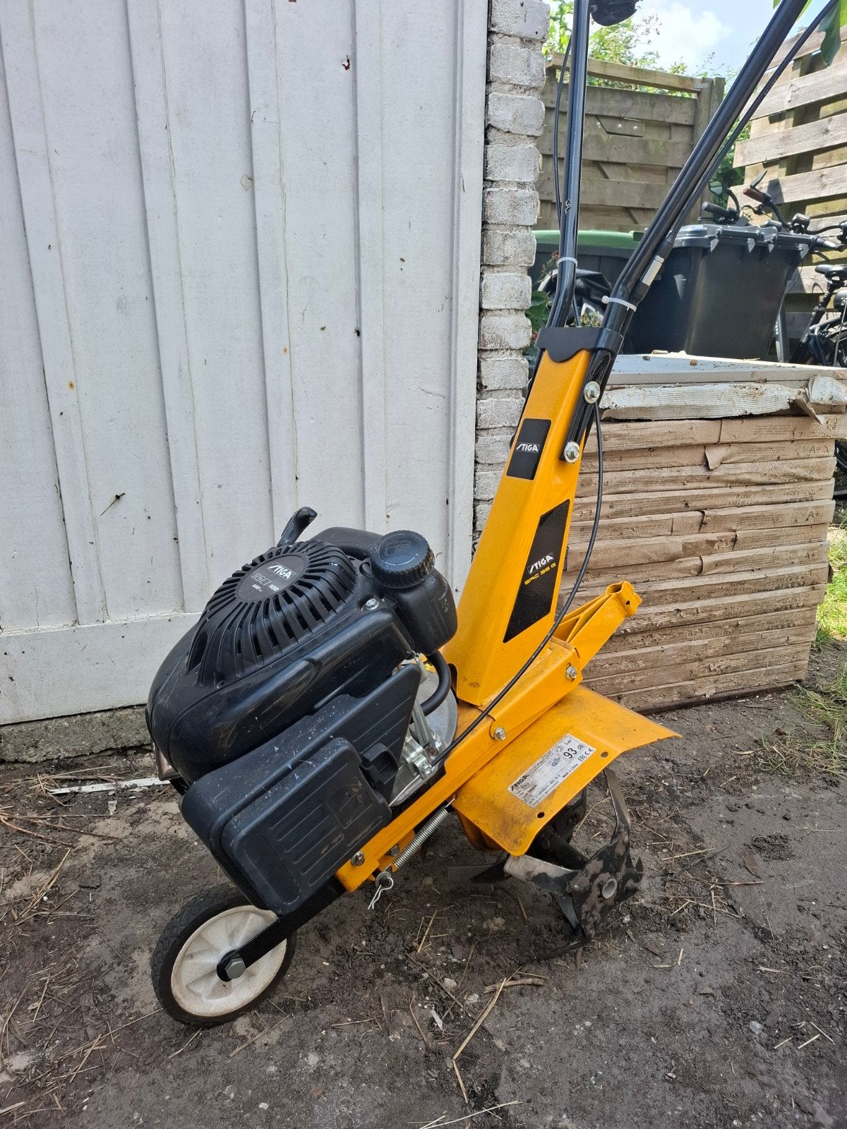 Stiga TI 36 G Tuinfrees - Krachtige Grondbewerking, Ophalen, Gebruikt, Stiga