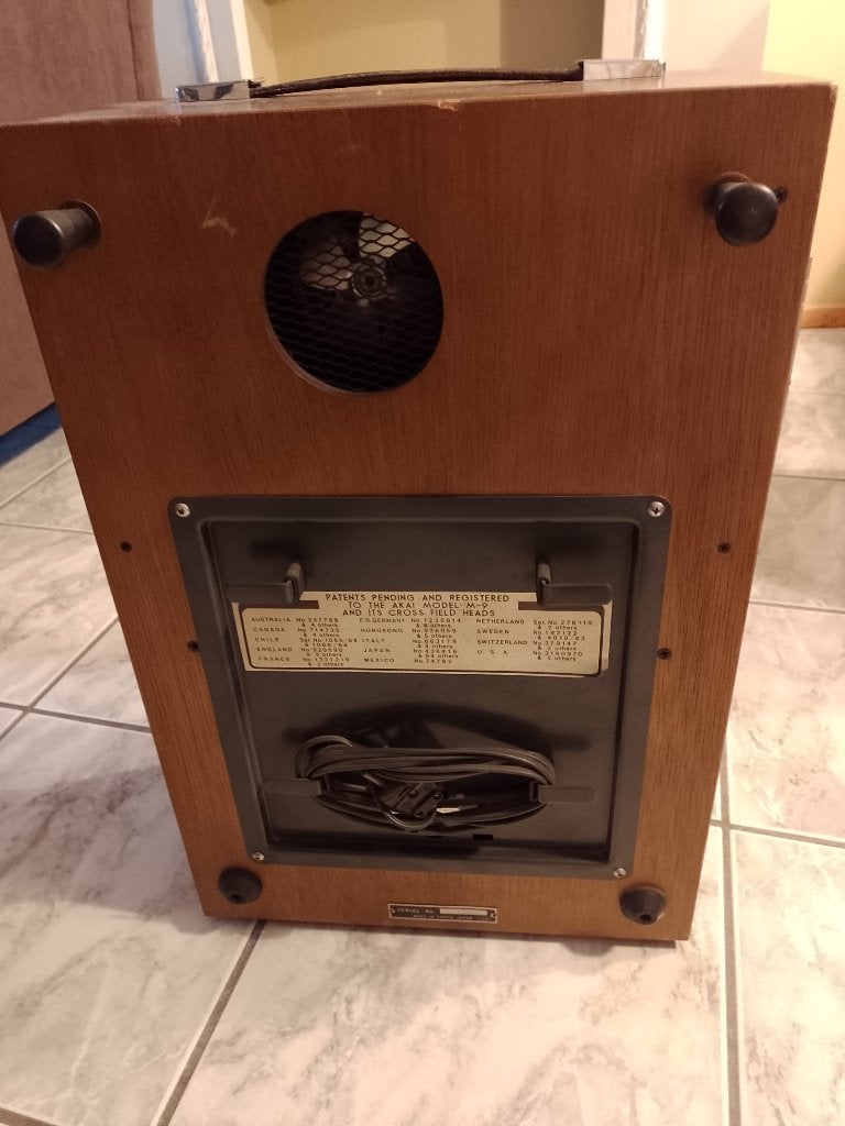 Akai Bandrecorder, Ophalen, Bandrecorder, Met stofkap