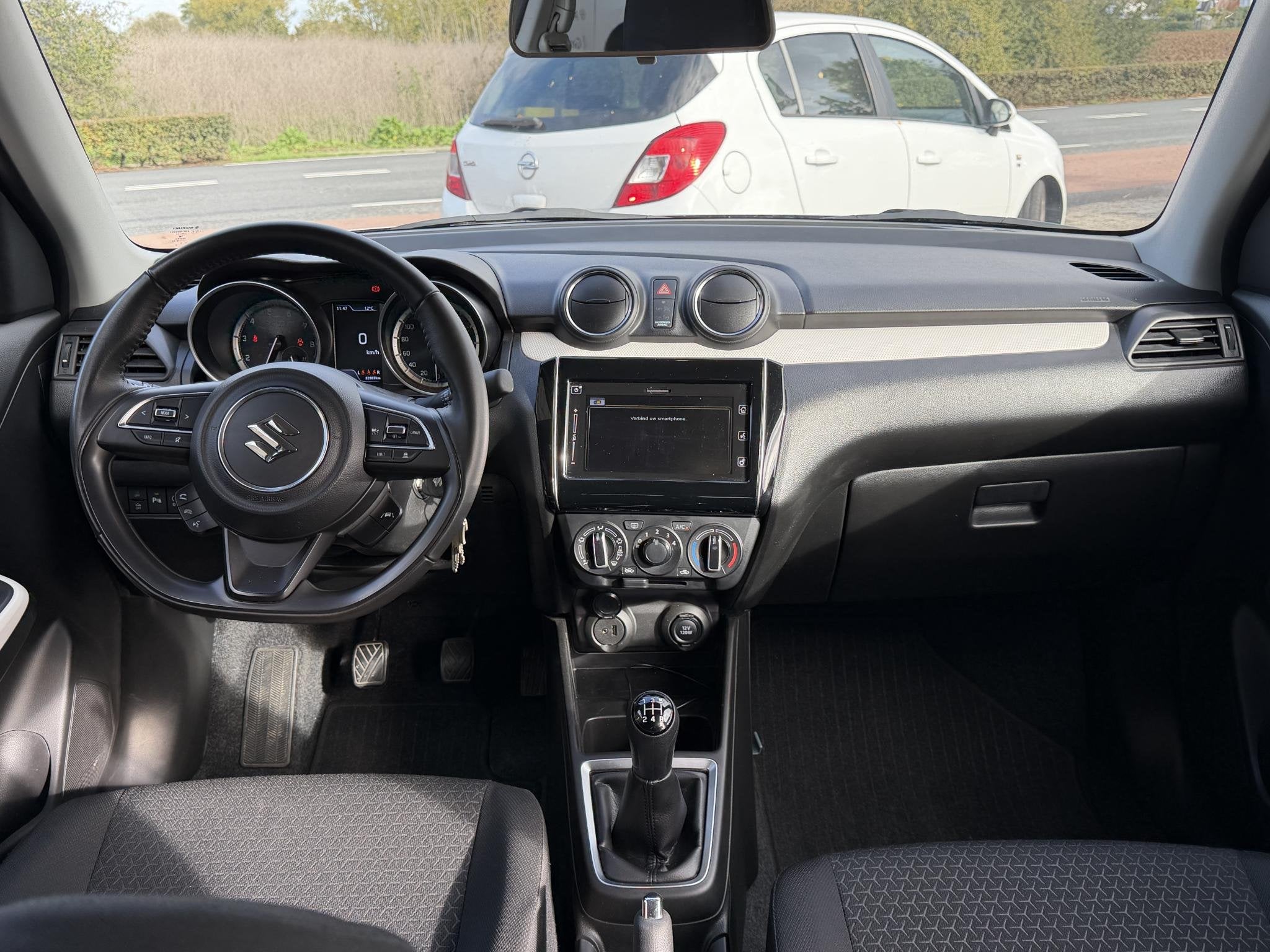 Suzuki Swift 1.2 Select Smart Hybrid CARPLAY | CAMERA | STOE, Stof, Gebruikt, 4 cilinders, 400 kg