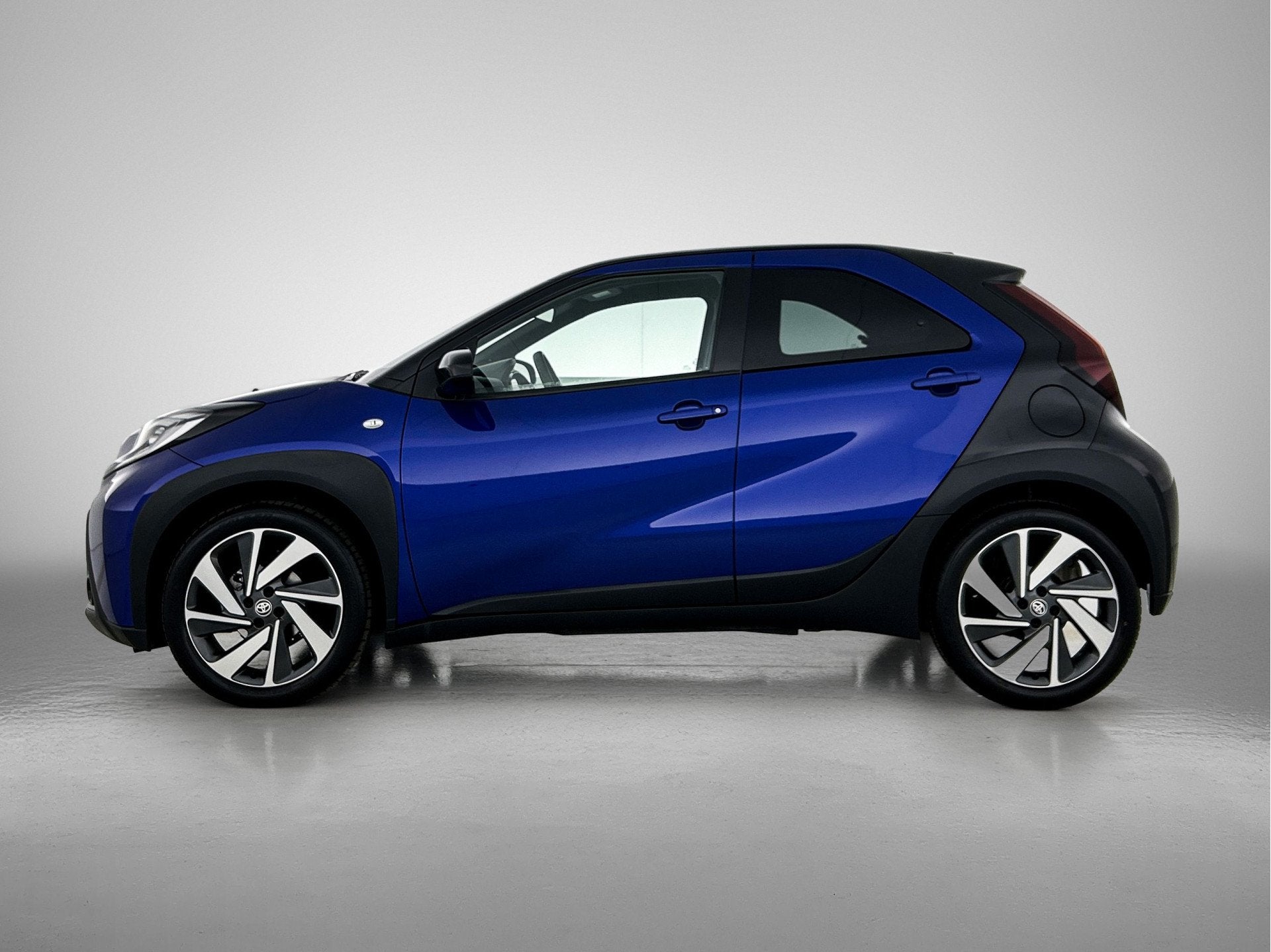 Toyota Aygo X 1.0 VVT-i S-CVT Envy | Automaat | Lage Km-stan, Auto's, 12 maanden, Stof, Gebruikt, Origineel Nederlands
