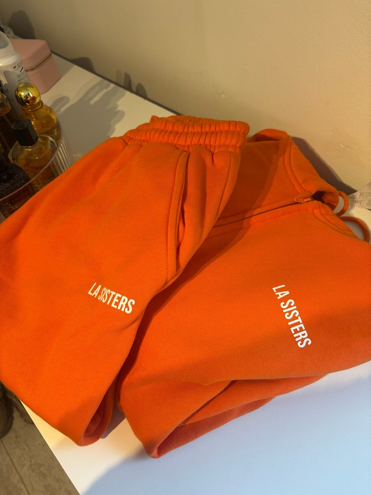 LA Sisters Oranje Trainingspak Maat L, Kleding | Dames, Ophalen of Verzenden, Zo goed als nieuw