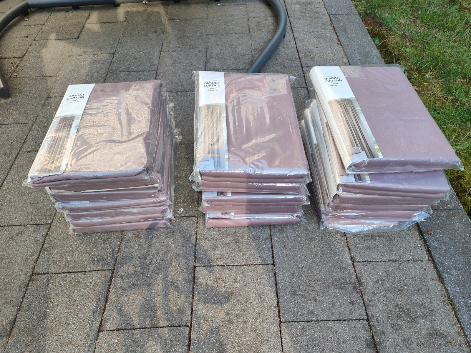 11x nieuwe jysk gordijnen amungen dimmend taupe / oud roze, Fluweel, Nieuw, Ophalen of Verzenden, 140 cm