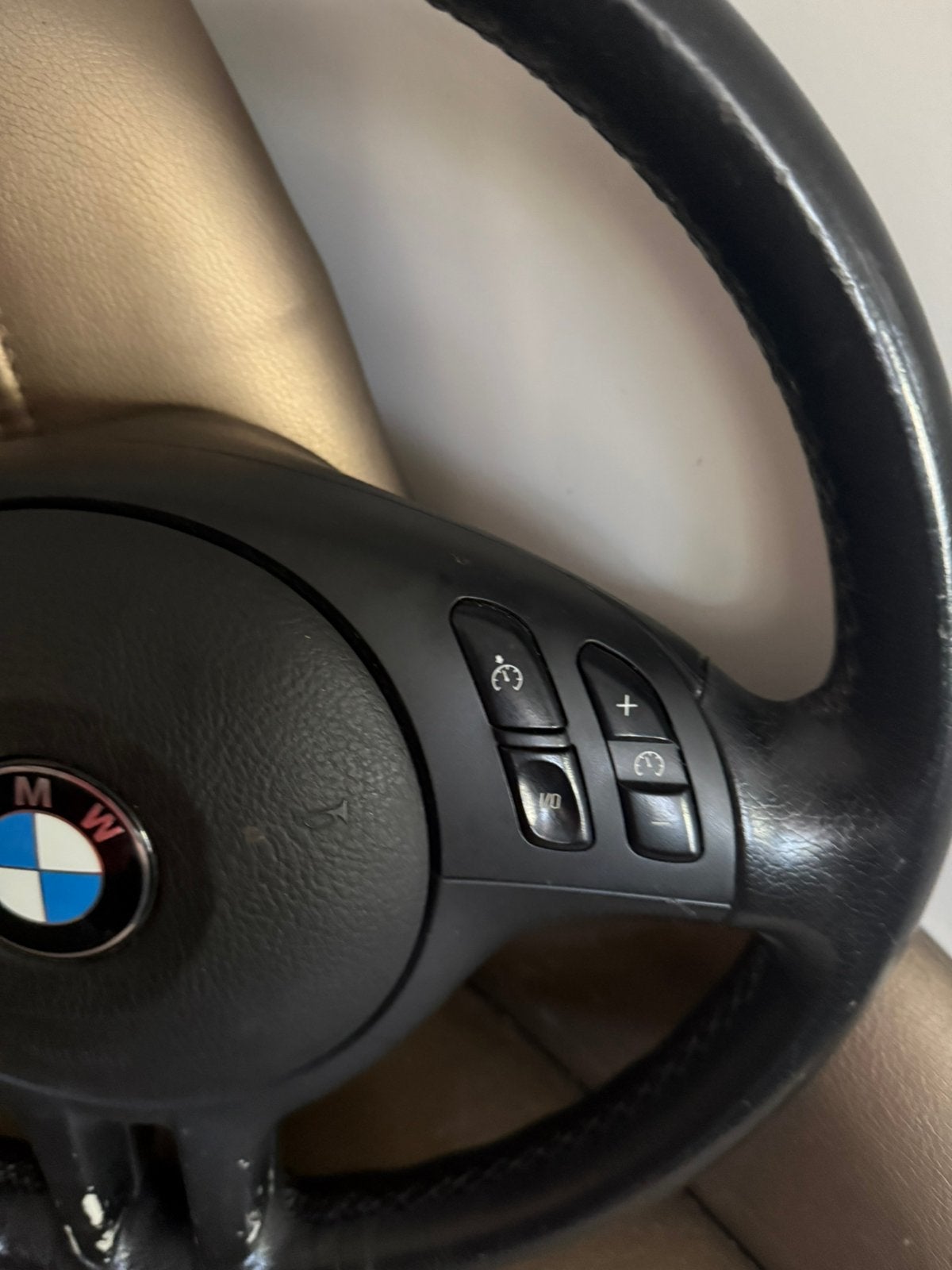 Foto 6 van BMW E39  E46 E53 E83 leder stuur wiel  orgigineel