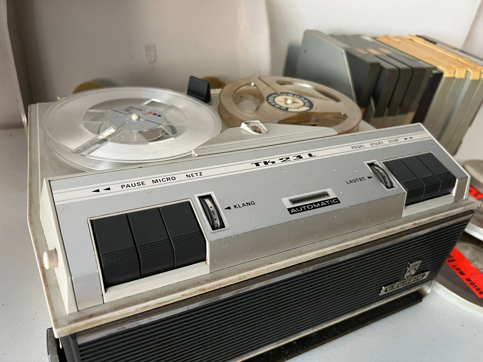 Grundig TK 23 L Bandrecorder met banden, Ophalen of Verzenden, Bandrecorder, Met banden