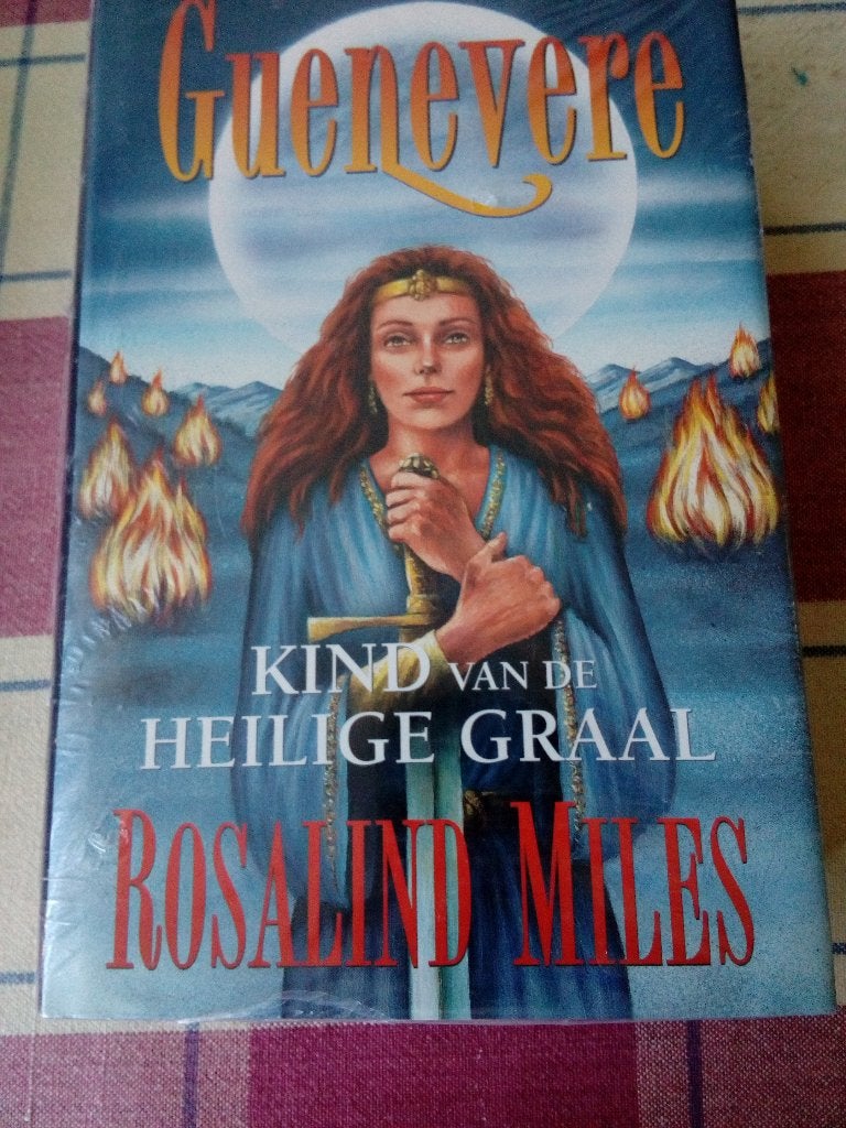 Rosalind miles kind van de heilige graal guenevere guinevere, Boeken, Ophalen, Gelezen, Rosalind miles