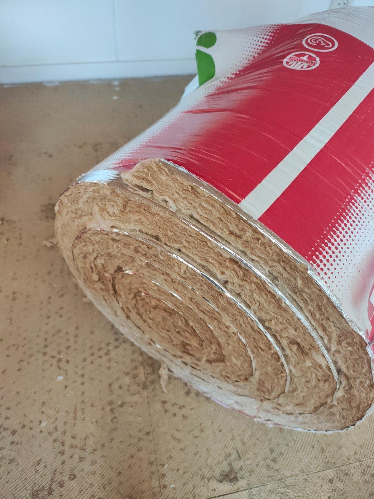 1 rol isolatie met flens 12 cm r waarde 3.5, Ophalen of Verzenden, Nieuw