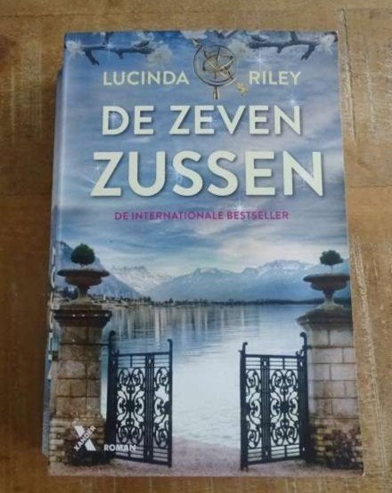 De zeven zussen deel 1 Maia's verhaal - Lucinda Riley, Boeken, Ophalen of Verzenden, Zo goed als nieuw, Lucinda Riley