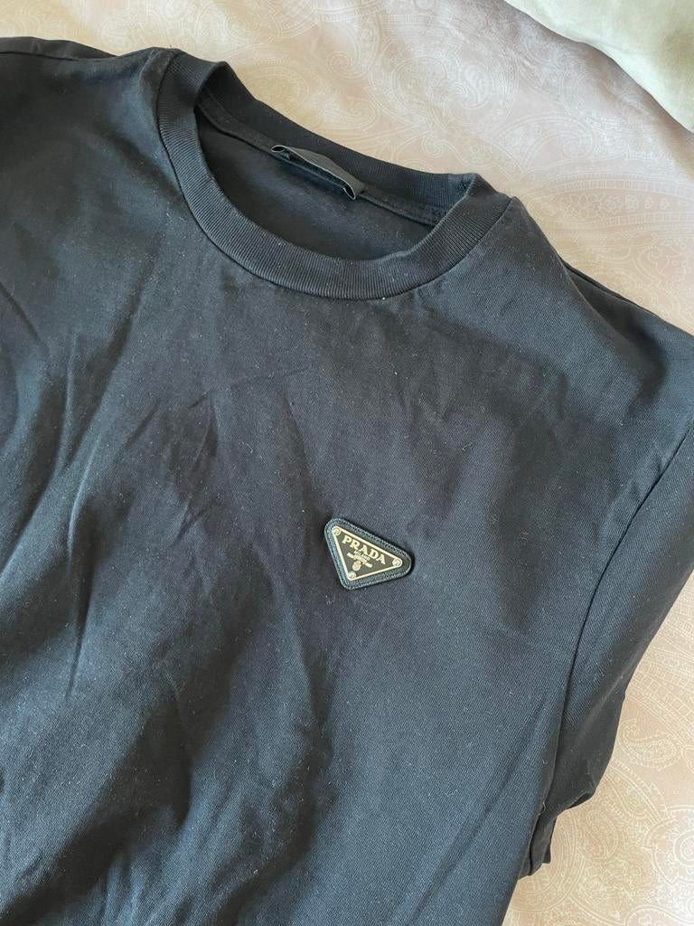 Prada T-shirt Zwart met Logo - Maat L, Verzenden, Nieuw, Maat 52/54 (L), Zwart