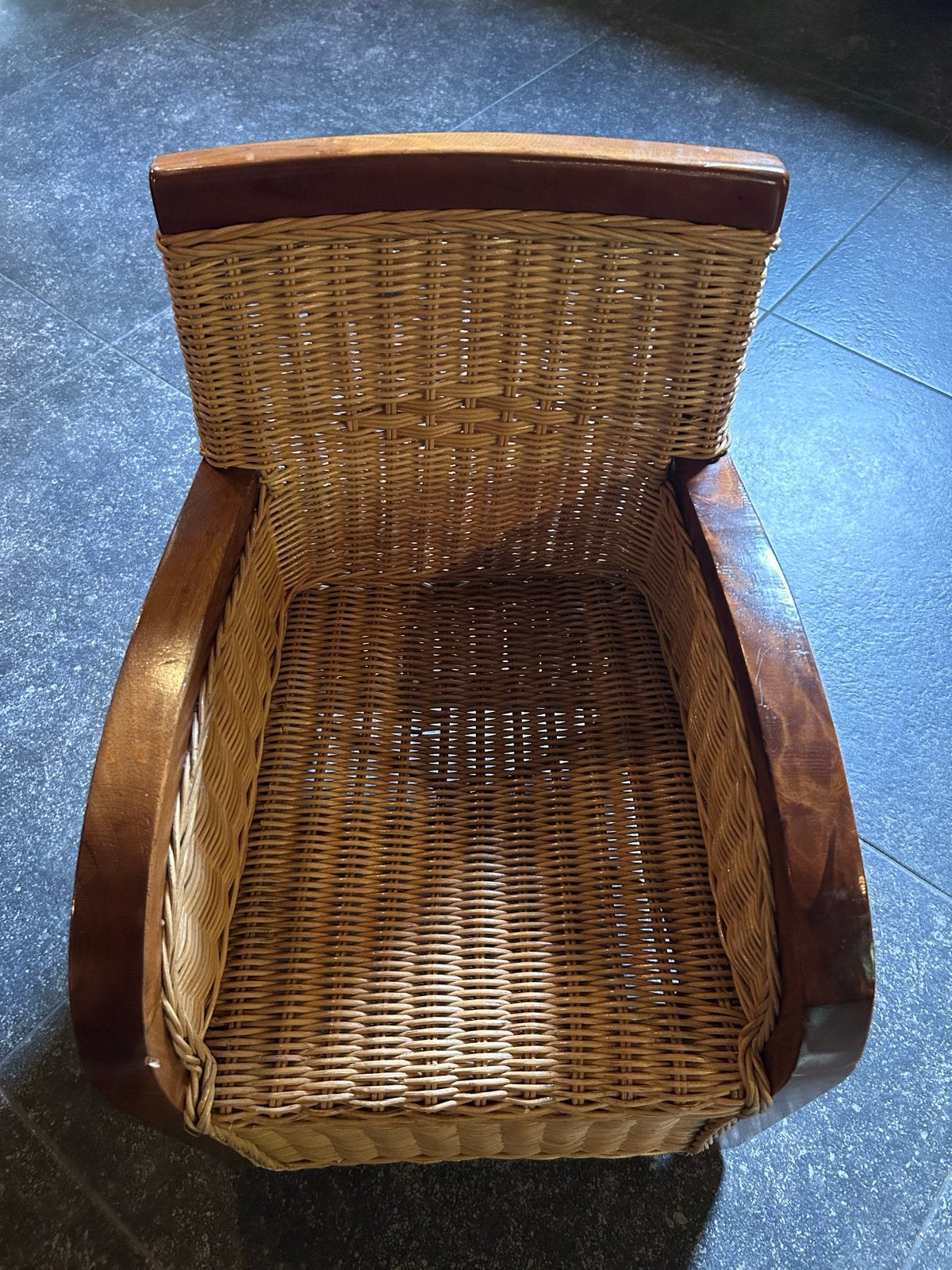 Vintage rotan kinderstoel met houten armleuningen, Ophalen