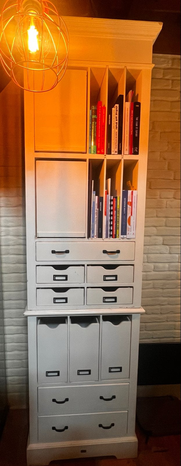 Landelijk witte boekenkast met lades en opbergvakken, Huis en Inrichting, Kasten | Boekenkasten, Ophalen, Gebruikt, 200 cm of meer