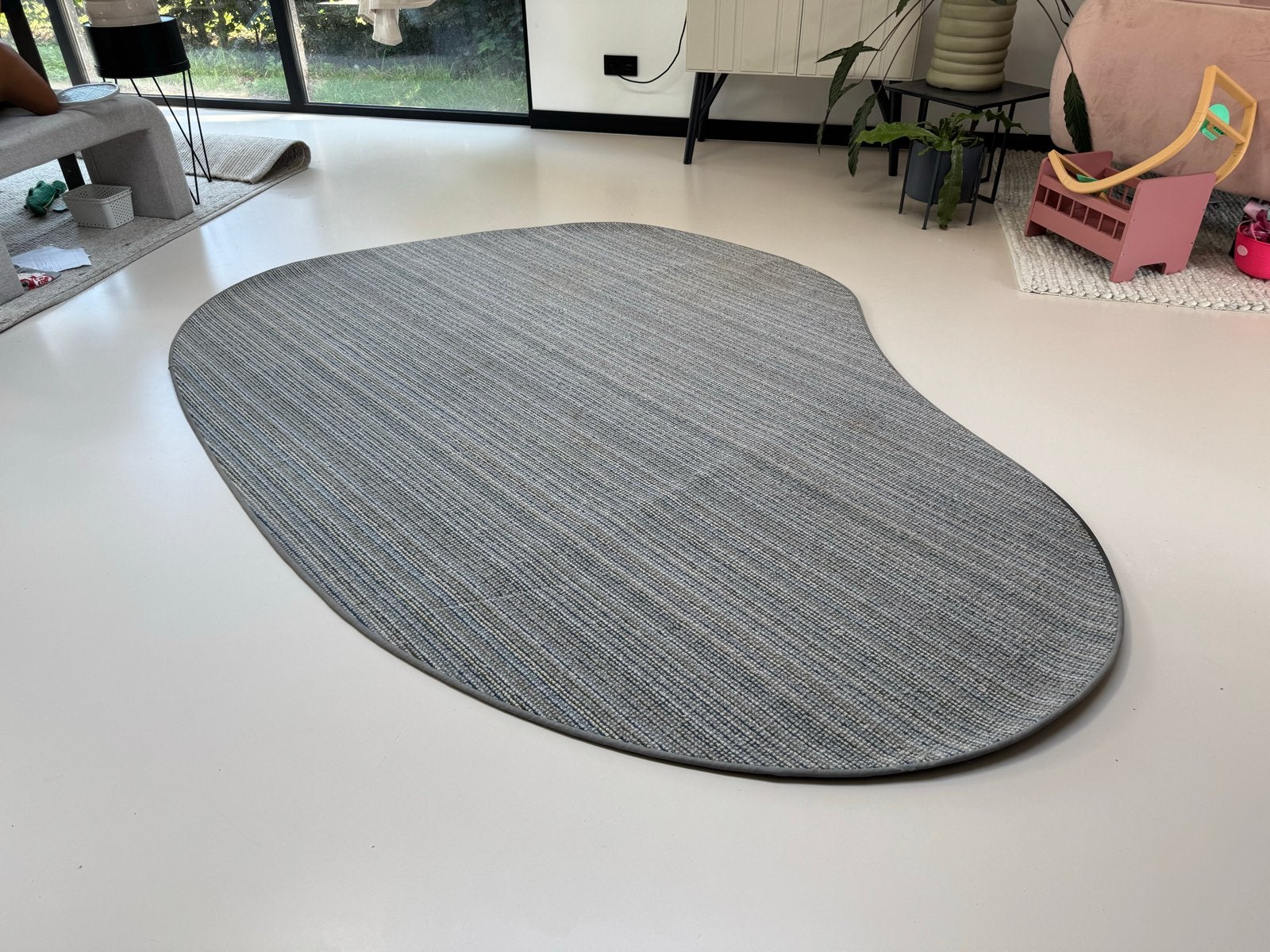Desso Vloerkleed - Organische Vorm - Grijs/Blauw Gestreept, Ophalen, 150 tot 200 cm, 200 cm of meer, Zo goed als nieuw