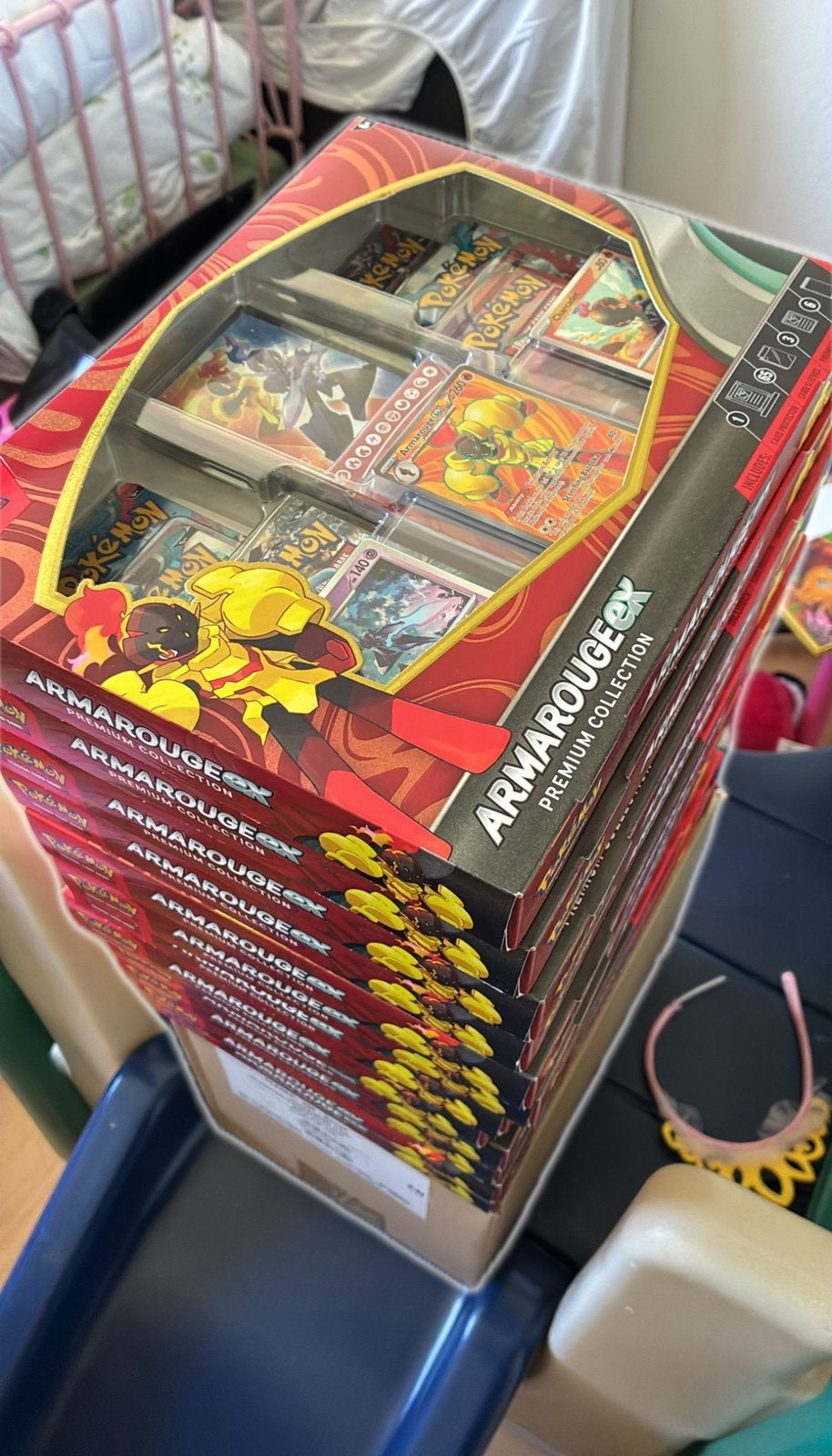 Armarouge ex box, Ophalen of Verzenden, Zo goed als nieuw, Boosterbox, Foil
