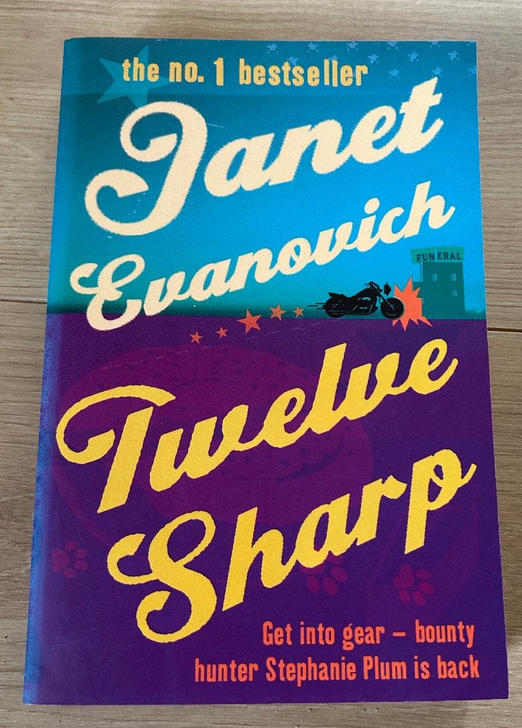 Janet Evanovich - Twelve Sharp paperback Engels, Verzenden, Zo goed als nieuw, Janet Evanovich