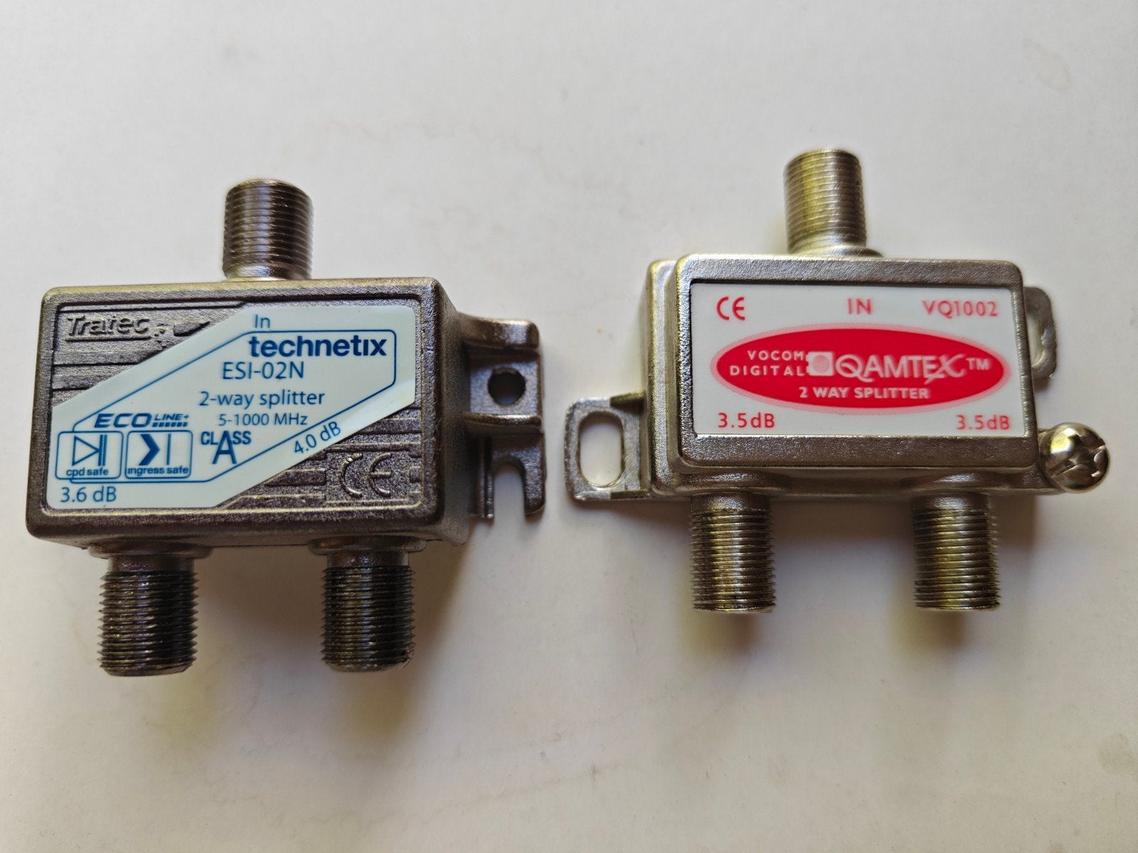 Coax splitters (2 stuks) 2 weg, Ophalen of Verzenden, Gebruikt, Minder dan 2 meter, Overige kabels