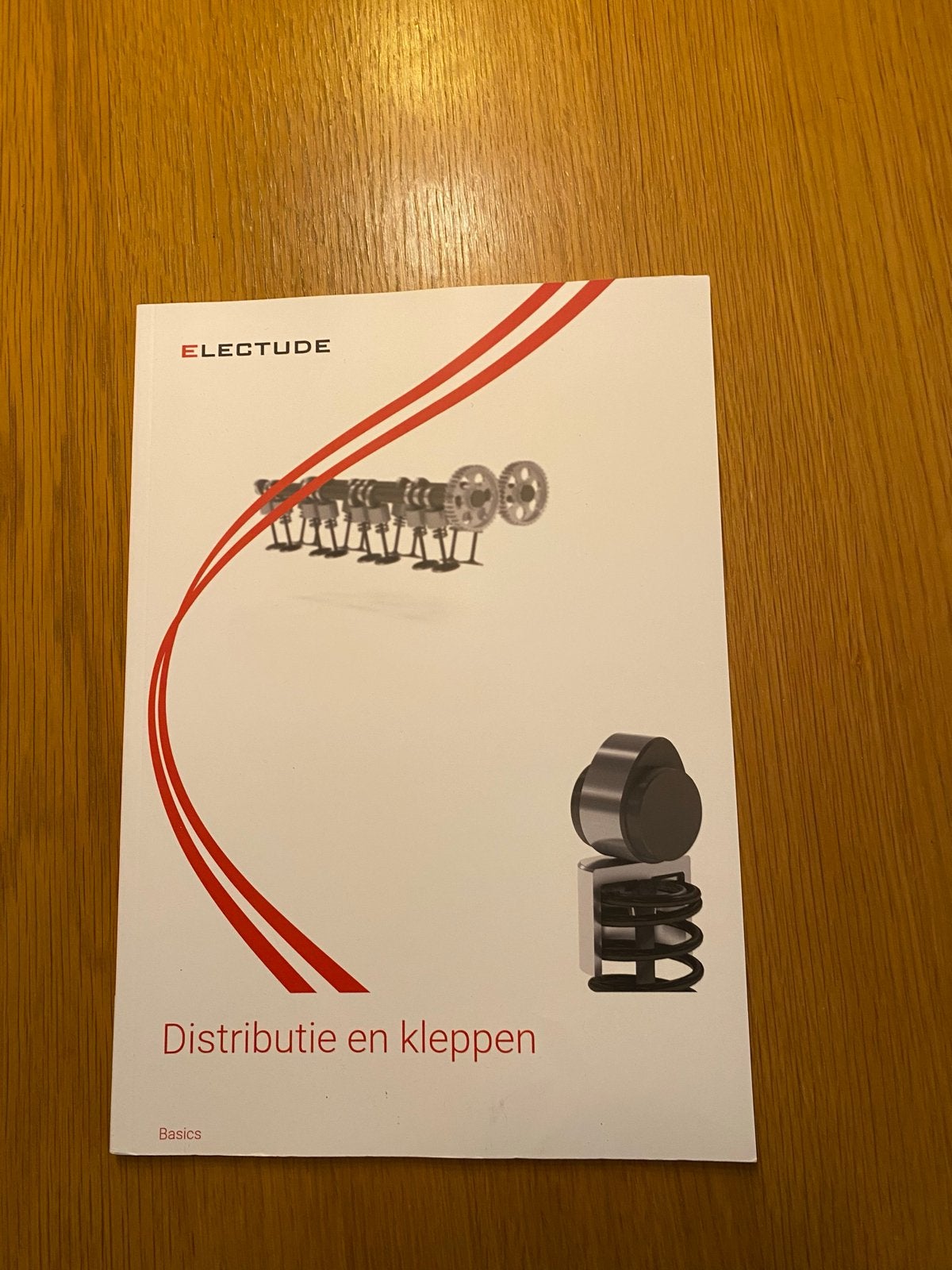Electude: Distributie en kleppen - Basics, Ophalen of Verzenden, Beta, Zo goed als nieuw, MBO