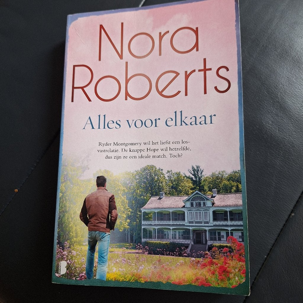 Nora Roberts - Alles voor elkaar (Paperback), Ophalen of Verzenden, Zo goed als nieuw, Nederland, Nora Roberts