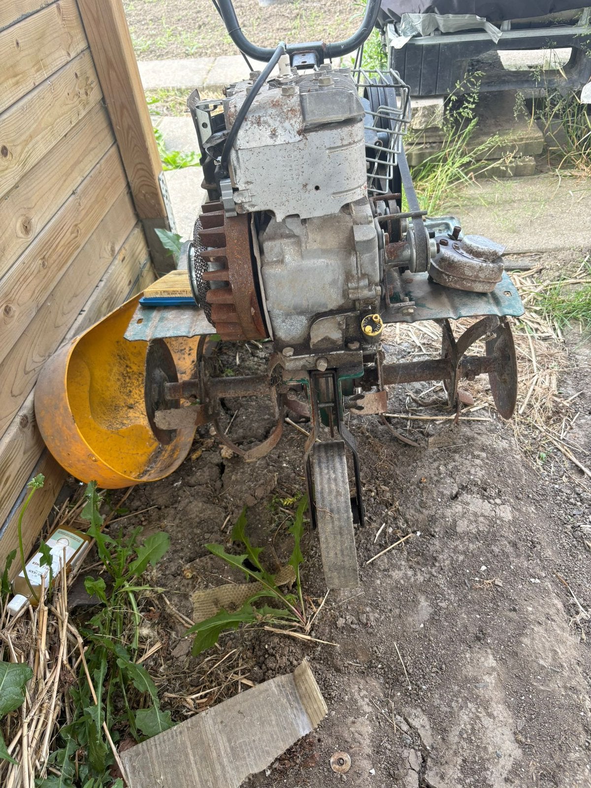 Tuinfrees / Grondfrees Briggs & Stratton, Ophalen, Gebruikt, Benzine