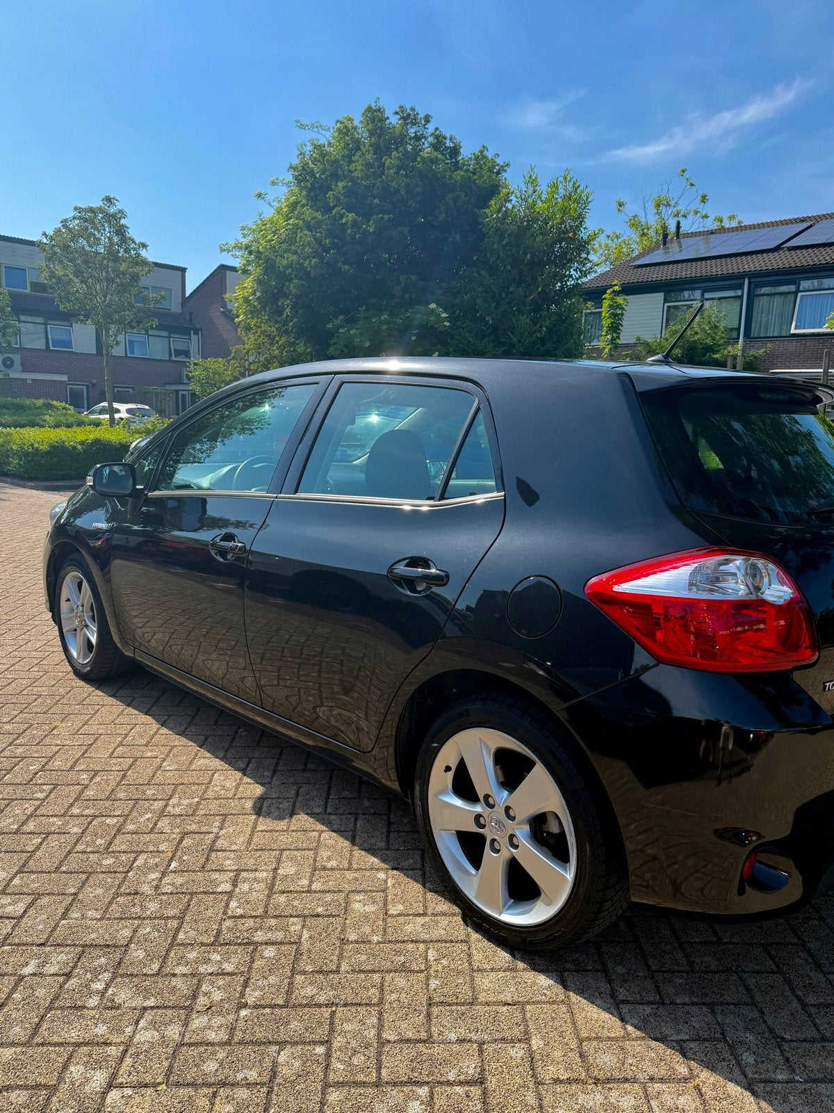 Toyota Auris 1.8 Full Hybrid 5DR CVT 2011 Zwart, 4 cilinders, Bluetooth, Zwart, Origineel Nederlands
