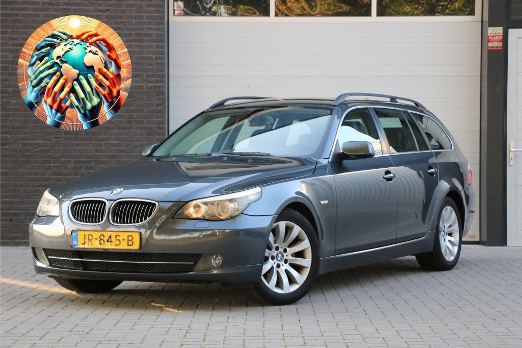 BMW 530i High Executive | Opbrengst voor goed doel, Auto's, Achterwielaandrijving, Zwart, 2000 kg, Leder en Stof