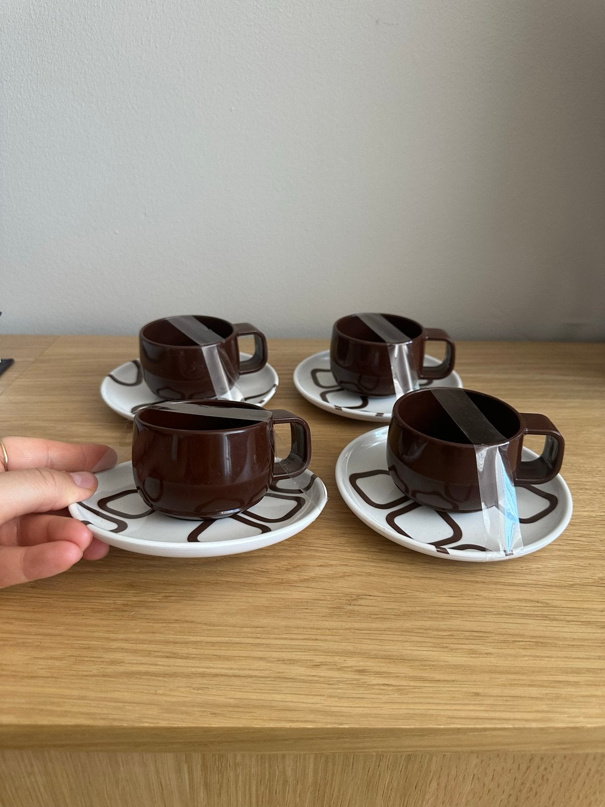 Vintage Italiaanse Gio Style Melamine Kopjes en Schotels, Ophalen of Verzenden