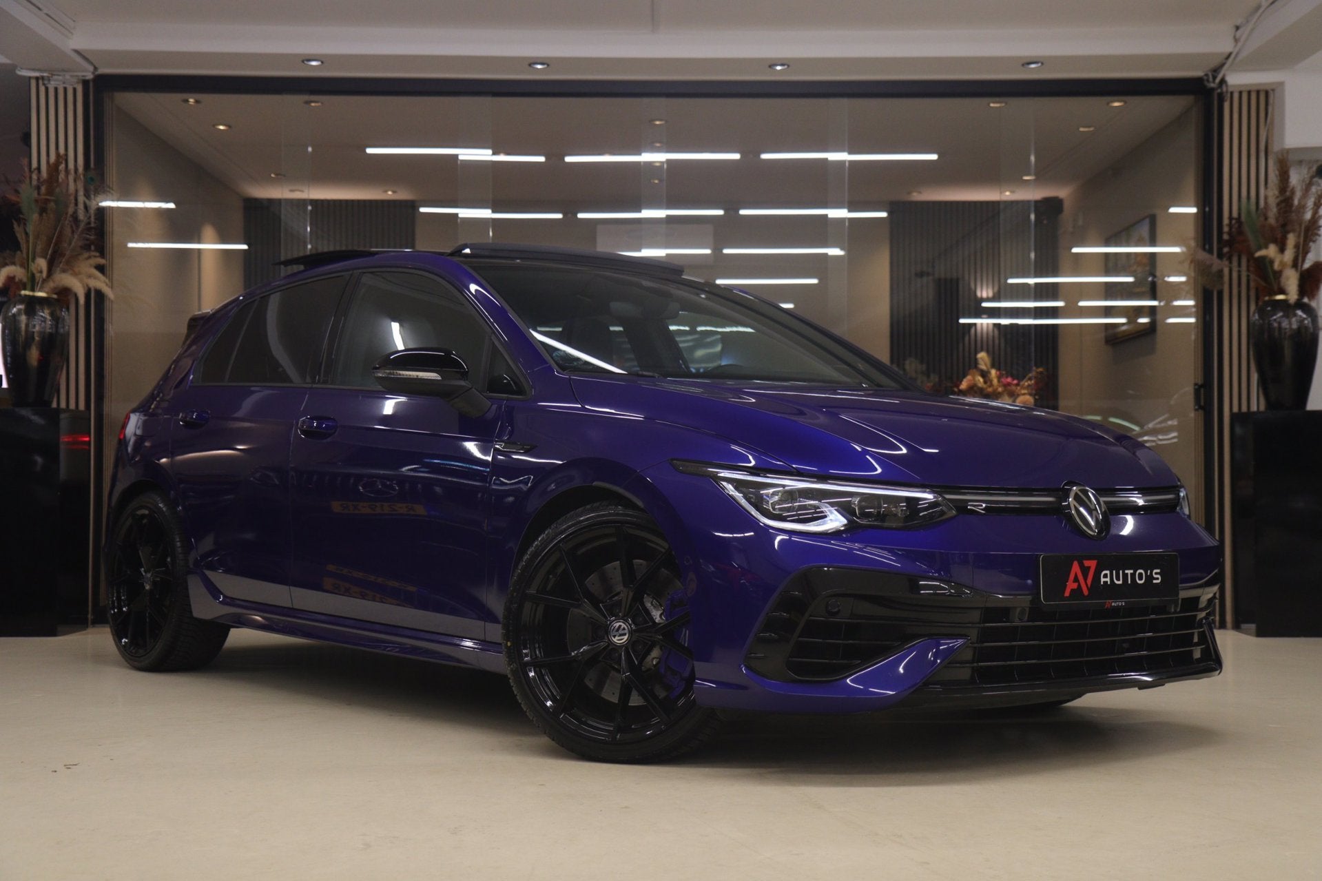 Volkswagen GOLF 2.0 TSI R 4Motion AKRAP/PANO/HEADUP/IQ/H-K/B, Auto's, Gebruikt, Euro 6, 4 cilinders, 1984 cc