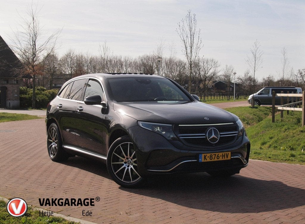 Mercedes-Benz EQC 400 4MATIC Business Solution AMG 80 kWh |, Auto's, Mercedes-Benz, Automaat, Zwart, 80 kWh, Origineel Nederlands