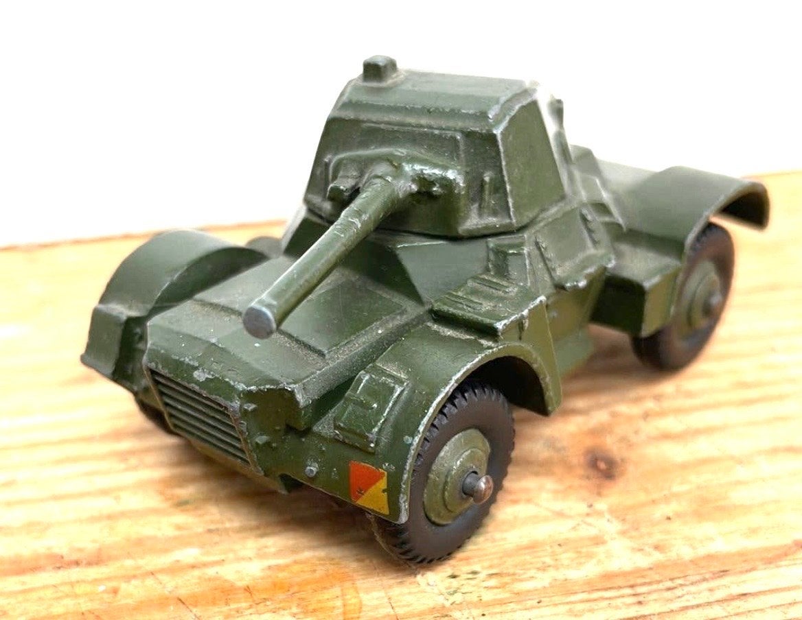 Dinky Toys Armoured Car 670 - Vintage Militair Voertuig, Ophalen of Verzenden