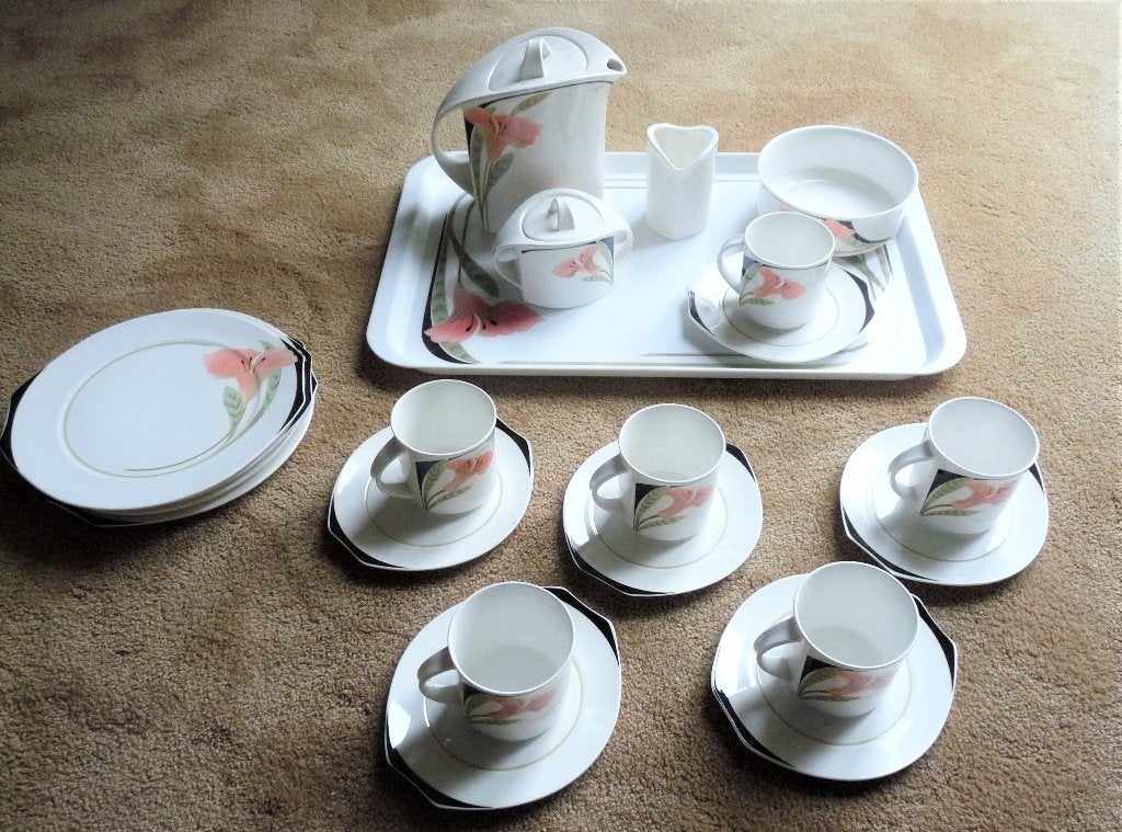 Villeroy & Boch servies thema Iris 1988 tot 1998., Huis en Inrichting, Ophalen of Verzenden, Zo goed als nieuw, Overige stijlen