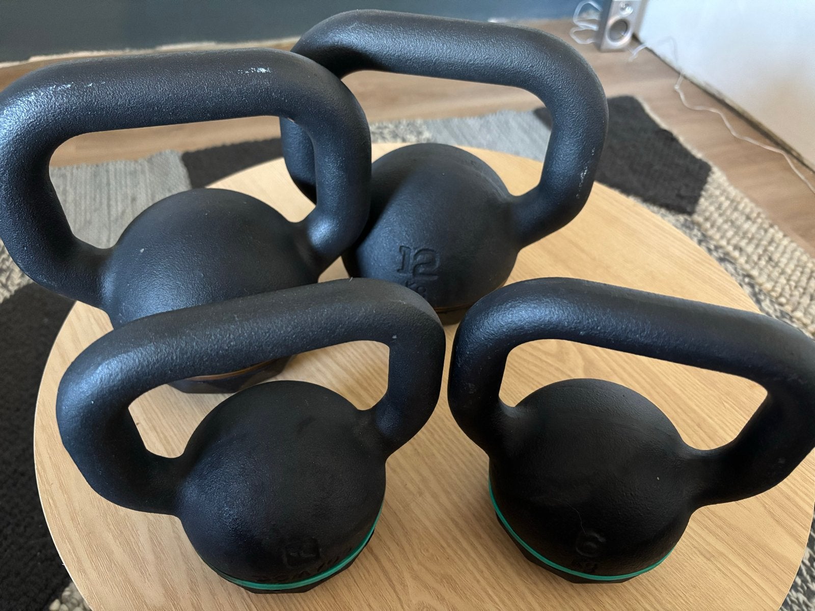 Corength Gietijzeren Kettlebell set: 2x 6kg en 2x 12kg, Ophalen, Gebruikt, Armen, Kettlebell