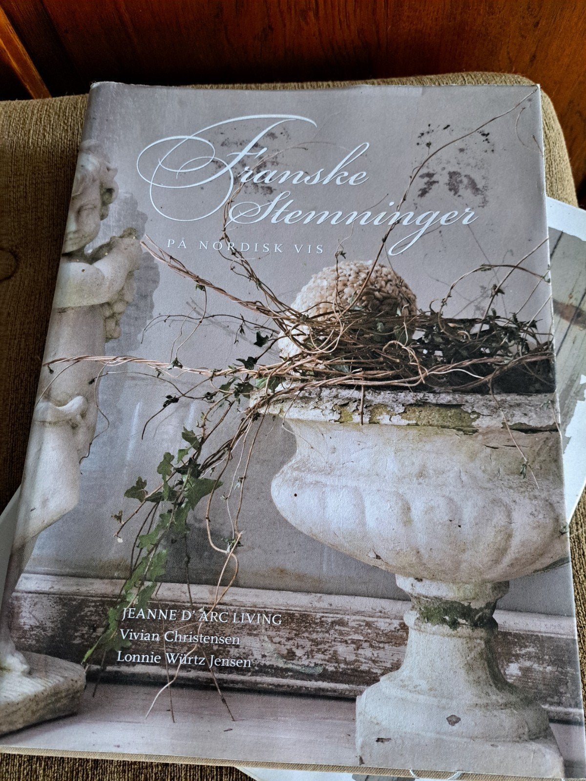 Vier Franse brocante boeken, Ophalen of Verzenden, Gelezen, Interieur en Design