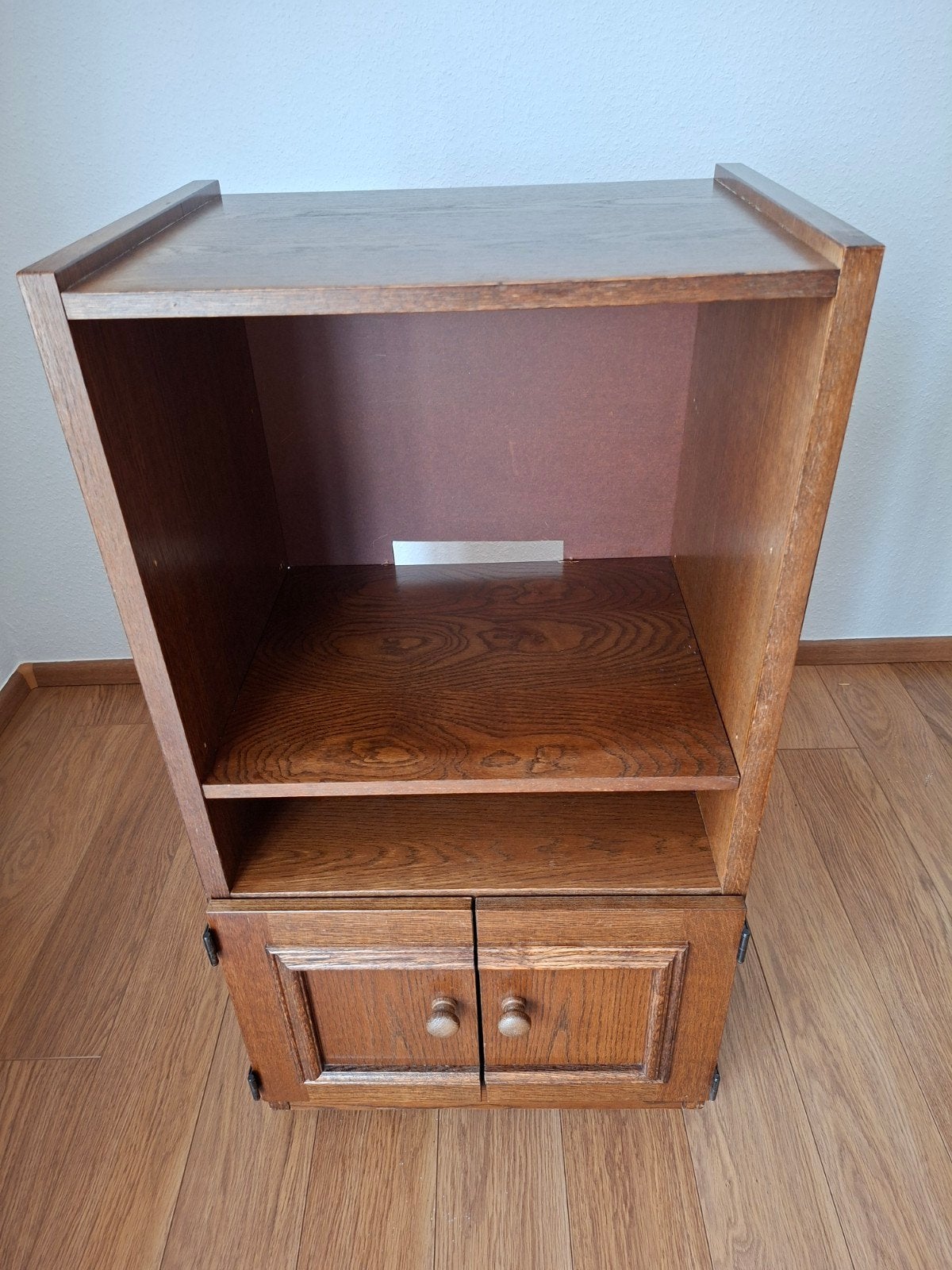 Gratis eikenhouten kastje met deurtjes en open vakken, Ophalen, Minder dan 50 cm, Klassiek, Eikenhout