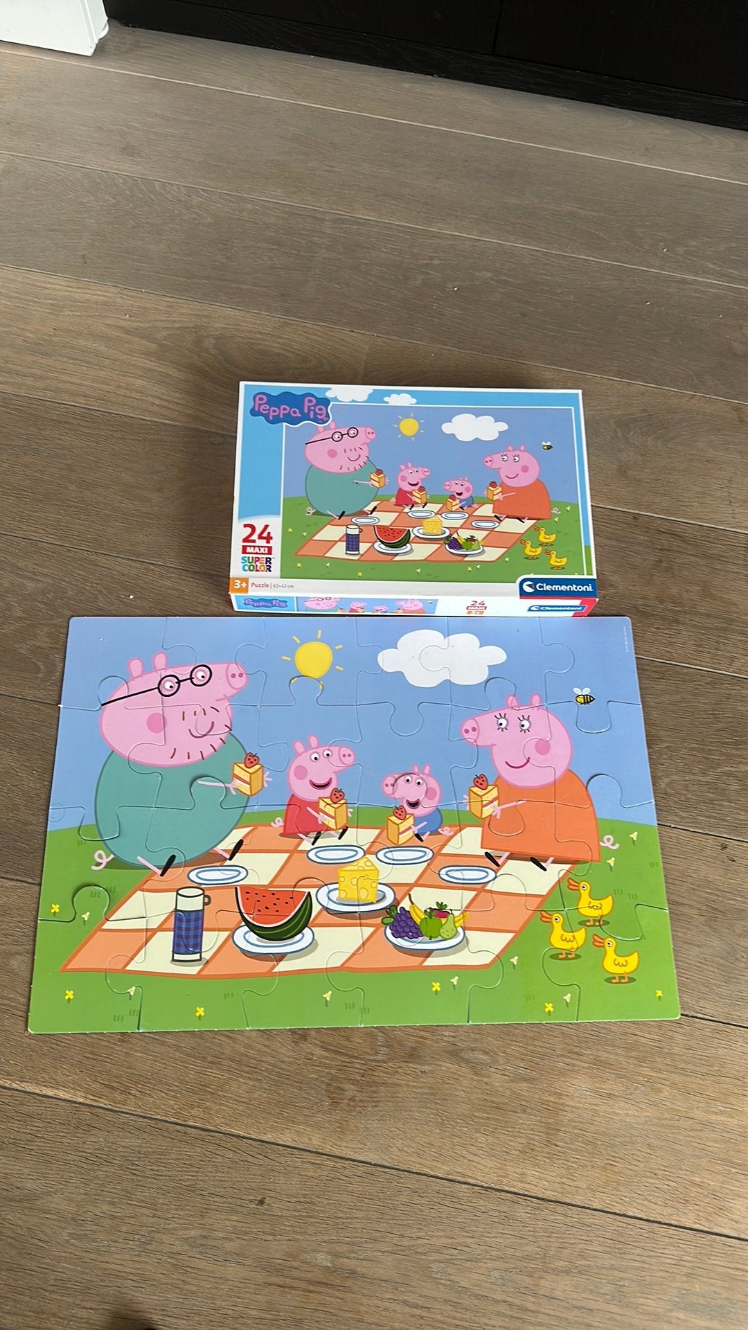 Peppa pig maxi puzzel 24 stukken, Ophalen of Verzenden, 10 tot 50 stukjes, Zo goed als nieuw, 2 tot 4 jaar