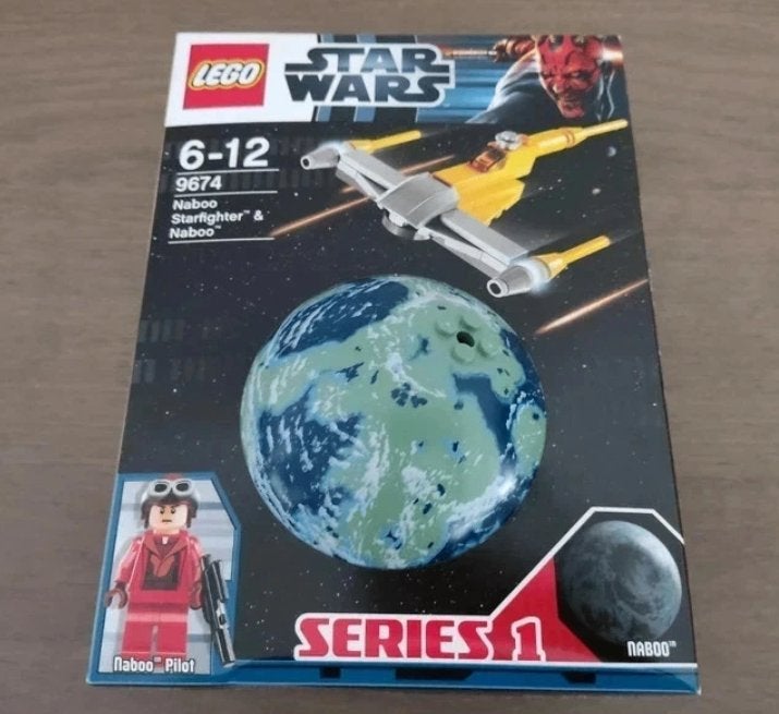 LEGO Star Wars 9674 Naboo Starfighter & Naboo | Series 1 |, Ophalen of Verzenden, Zo goed als nieuw, Actiefiguurtje