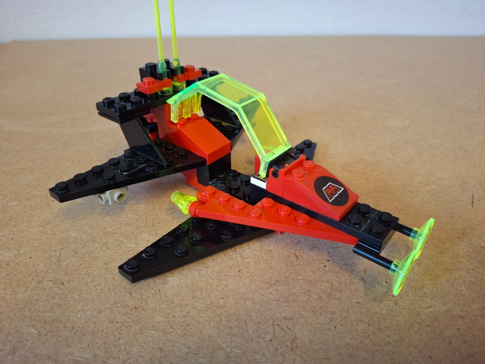 Lego 6877 Vector Detector. Jaren 90 M-Tron Space, Compleet, Lego, Info@lego.com, 33 Bath Road, Slough, UK