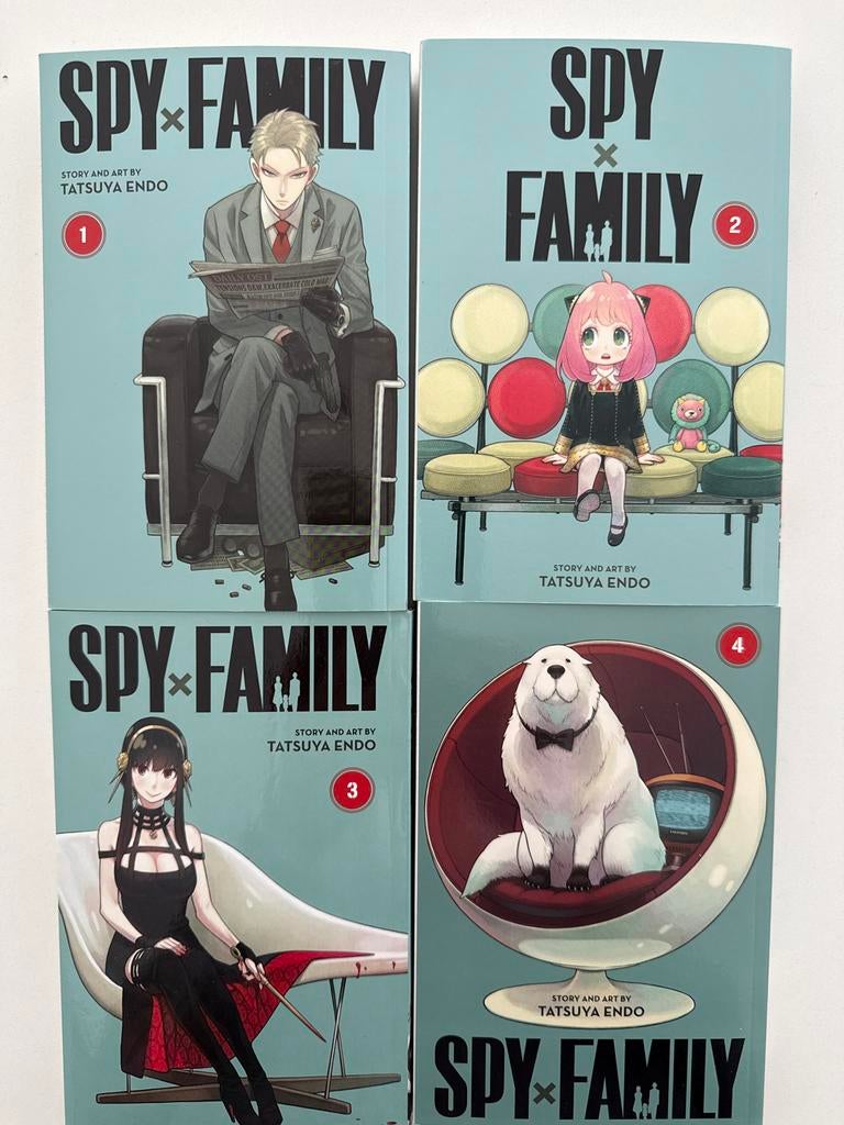 Spy x Family Manga Deel 1-4 - Tatsuya Endo, Boeken, Meerdere stripboeken, Ophalen of Verzenden, Zo goed als nieuw
