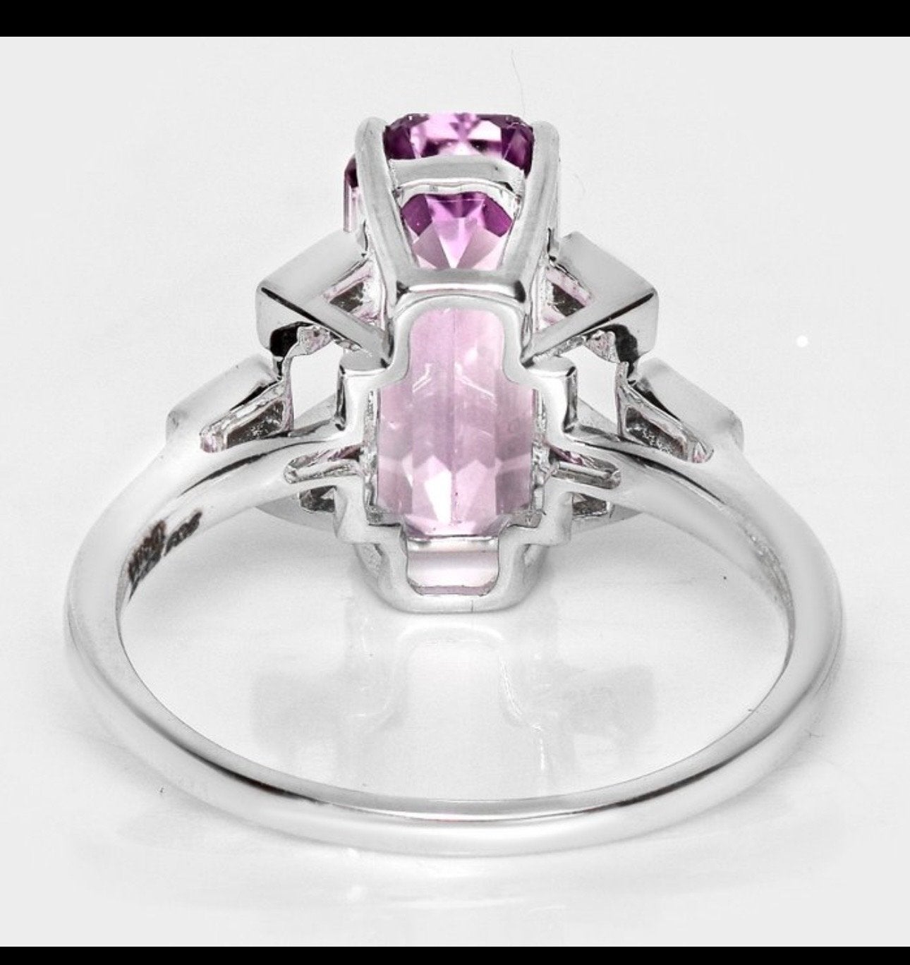 Witgouden ring met grote kunziet steen en diamanten, Nieuw, Ophalen of Verzenden, Kleiner dan 17, Roze