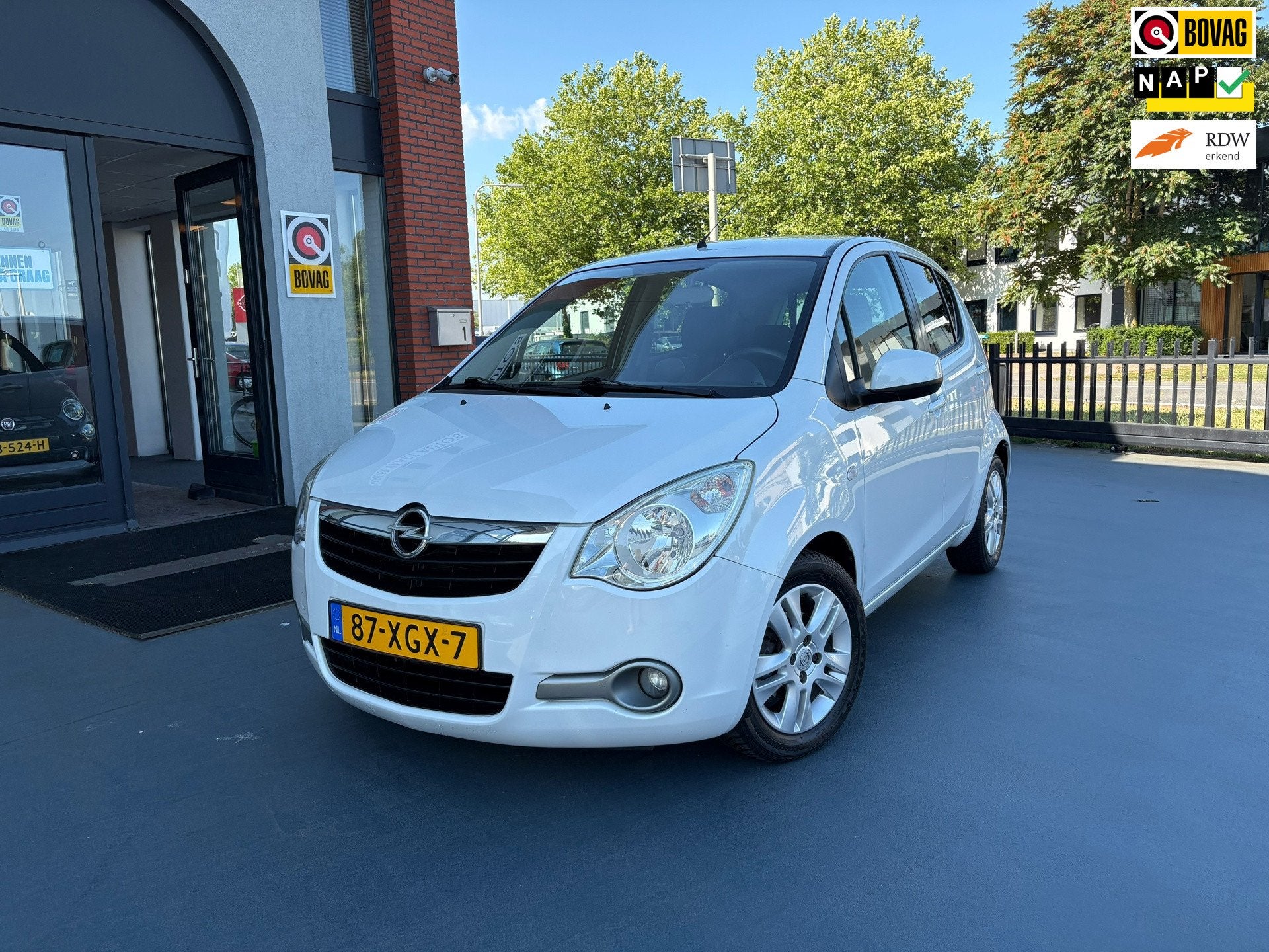 Opel Agila 1.2 Edition AUTOMAAT AIRCO 1STE EIGENAAR, Auto's, 4 cilinders, Elektrische ramen, Wit, Origineel Nederlands