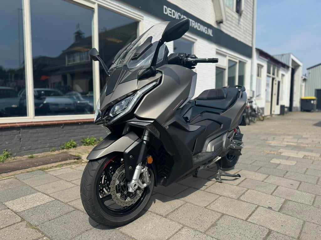 Kymco AK550i PREMIUM - Sportieve motorscooter, Motorrijbewijs A, Meer dan 35 kW, Automaat, ABS