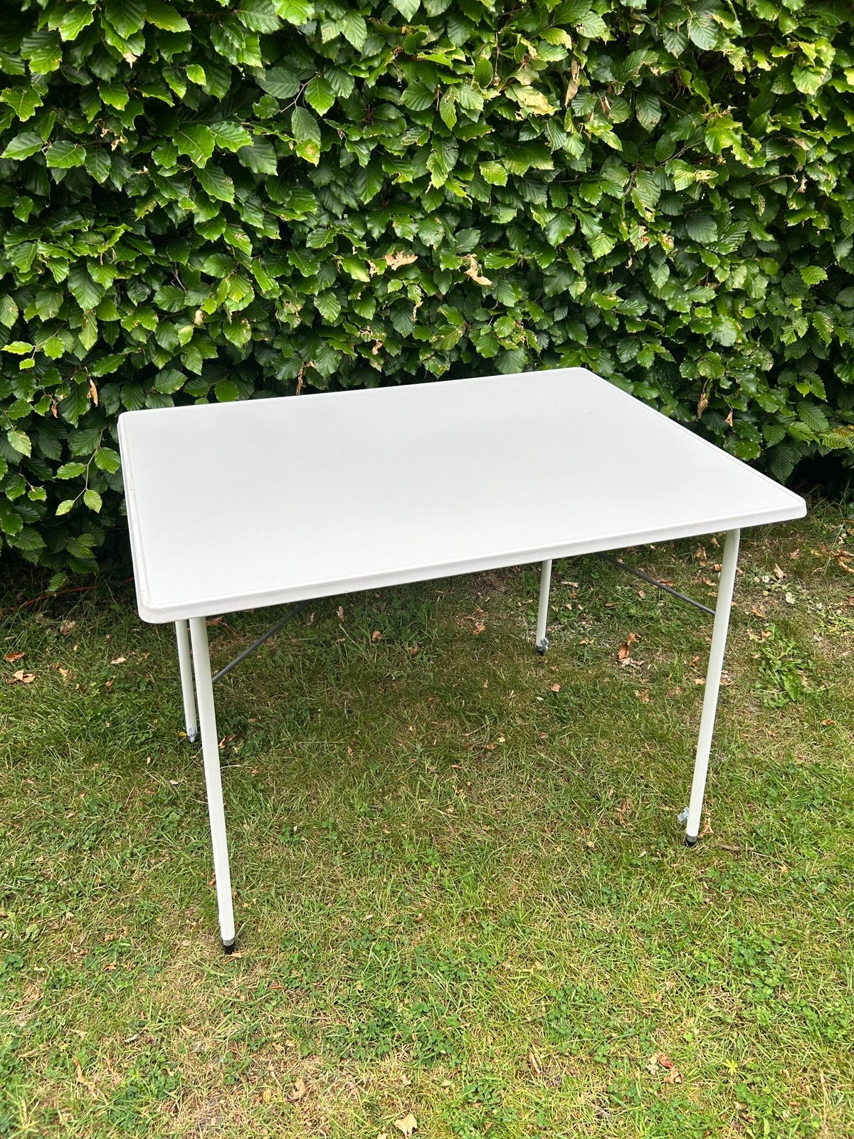 Verstelbare campingtafel 79x59 cm (2 stuks beschikbaar), Ophalen, Gebruikt, Campingtafel
