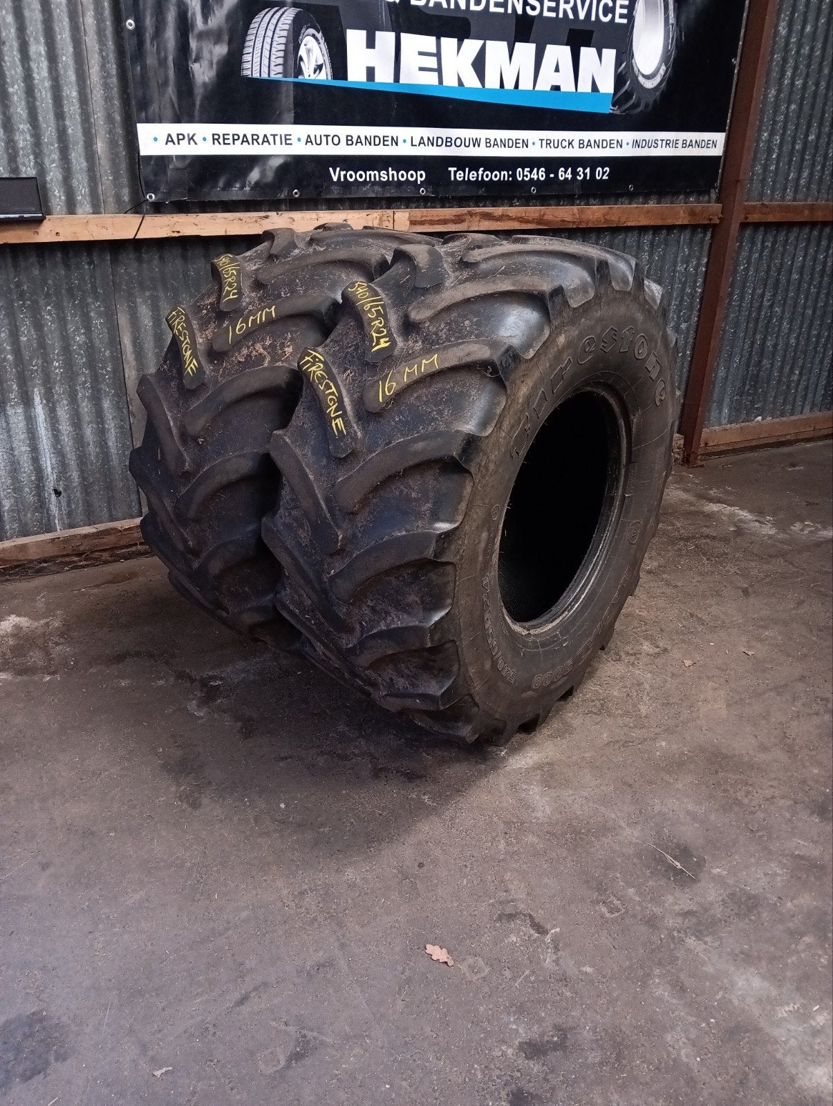 Set 540/65R24 Firestone, Zakelijke goederen, Ophalen