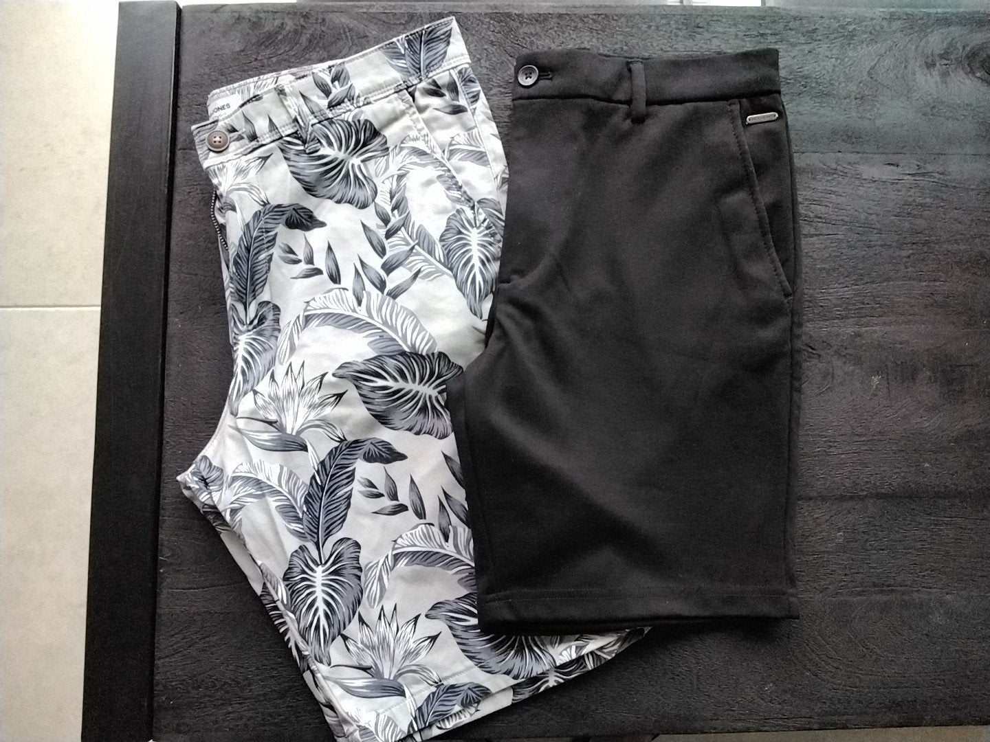 Jack & Jones korte broeken, maat M regular fit, Kleding | Heren, Broeken en Pantalons, Maat 48/50 (M), Zwart, Ophalen of Verzenden