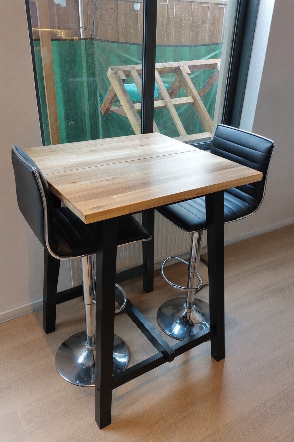 bartafel+krukken, Ophalen