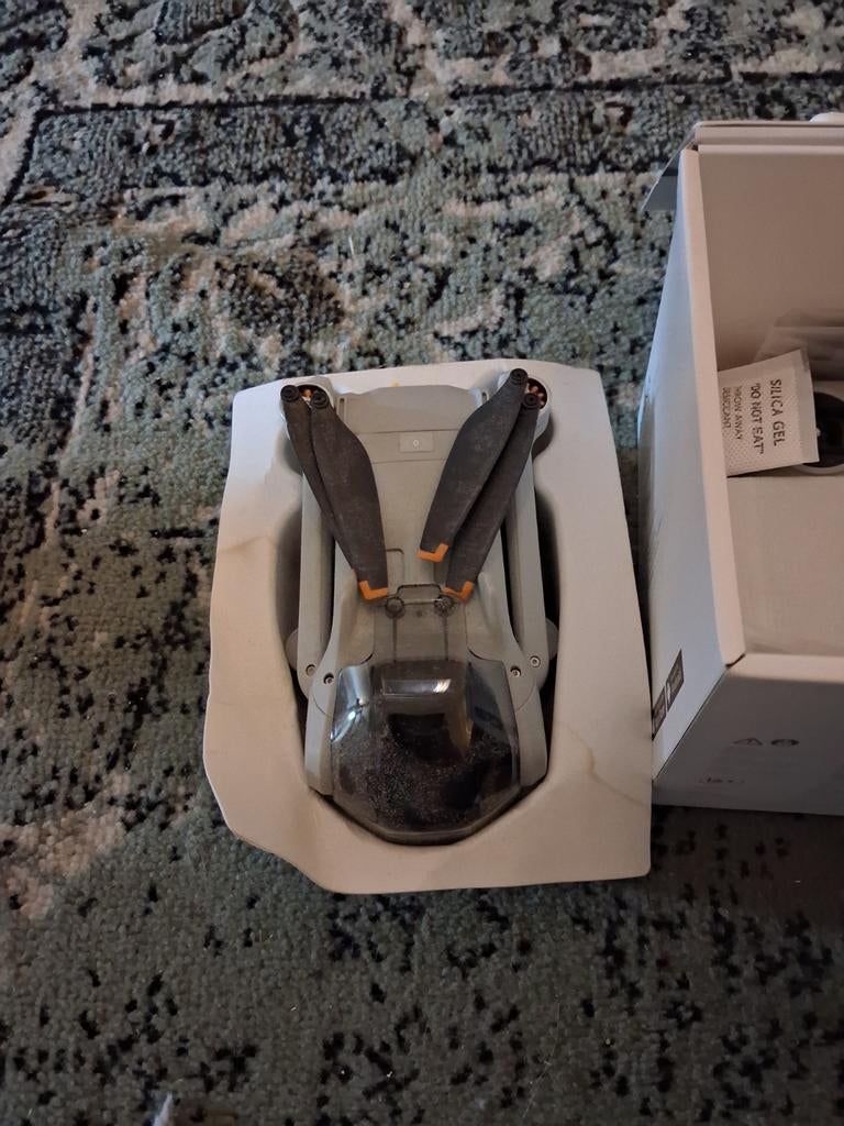 Dji mini 3 drone, Ophalen