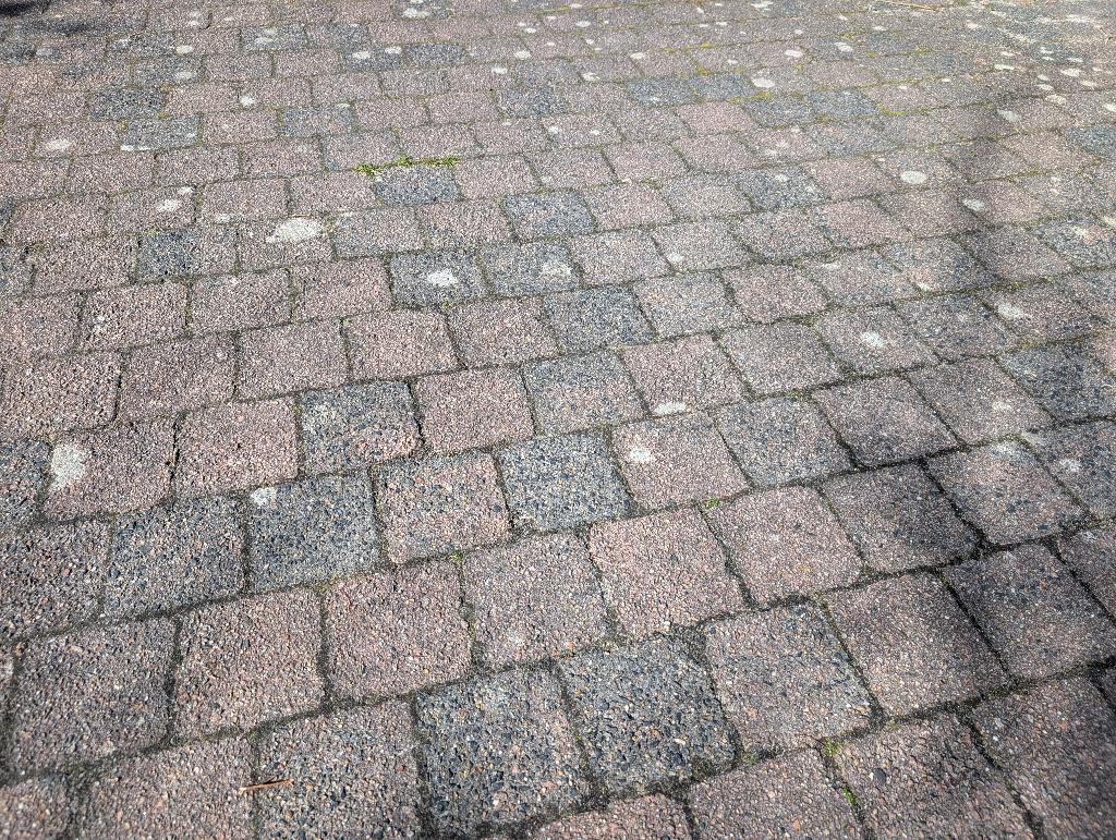 Ruim 10m² betonbestrating. Asbestvrij., Tuin en Terras, Tegels en Klinkers, Ophalen, Gebruikt, Klinkers, 10 m² of meer