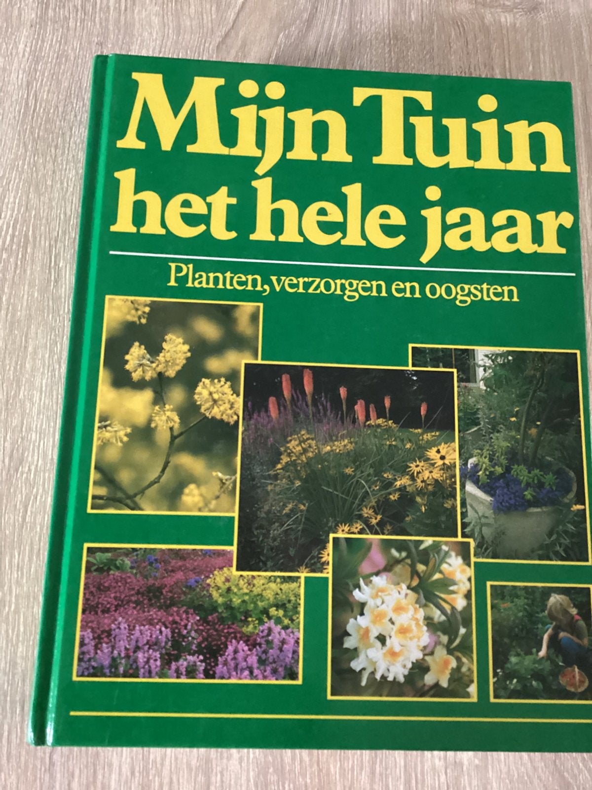 Boek, mijn tuin het hele jaar door, Boeken, Ophalen, Gelezen, Tuinieren en Tuinplanten