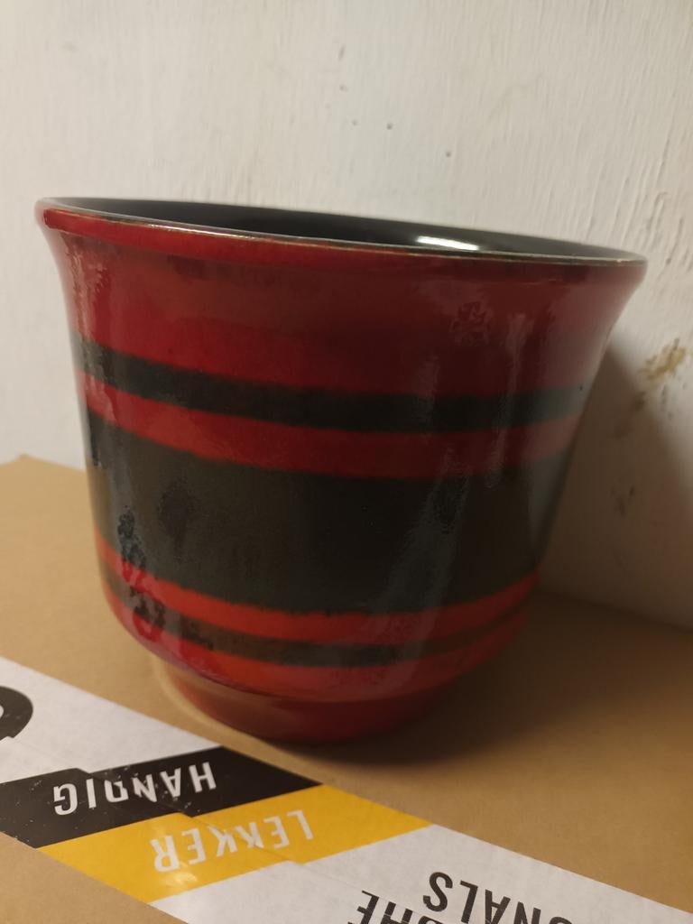Retro Bloempot Rood/Zwart Gestreepte Keramiek, Gebruikt, Rond, Binnen, Ophalen of Verzenden