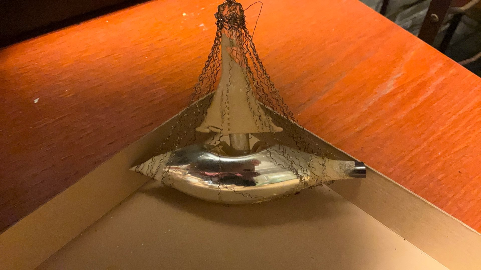 ANTIEKE KERSTBAL ZEILSCHIP, Ophalen of Verzenden, Gebruikt