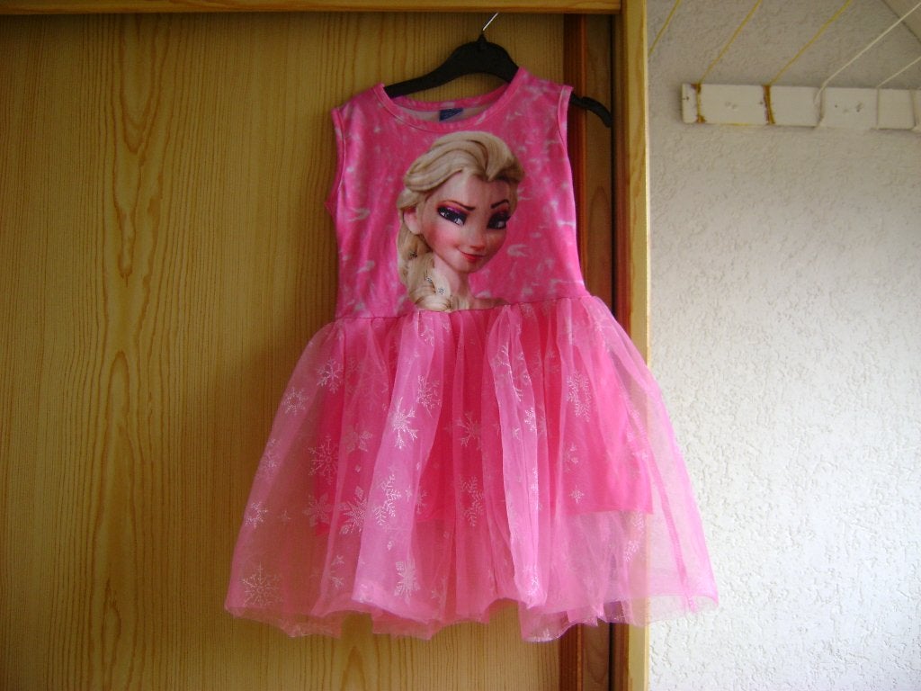 3laags roze elsa jurkje van disney met 2tule lagen mt 98/104, Ophalen of Verzenden, Zo goed als nieuw, 104 of kleiner, Meisje